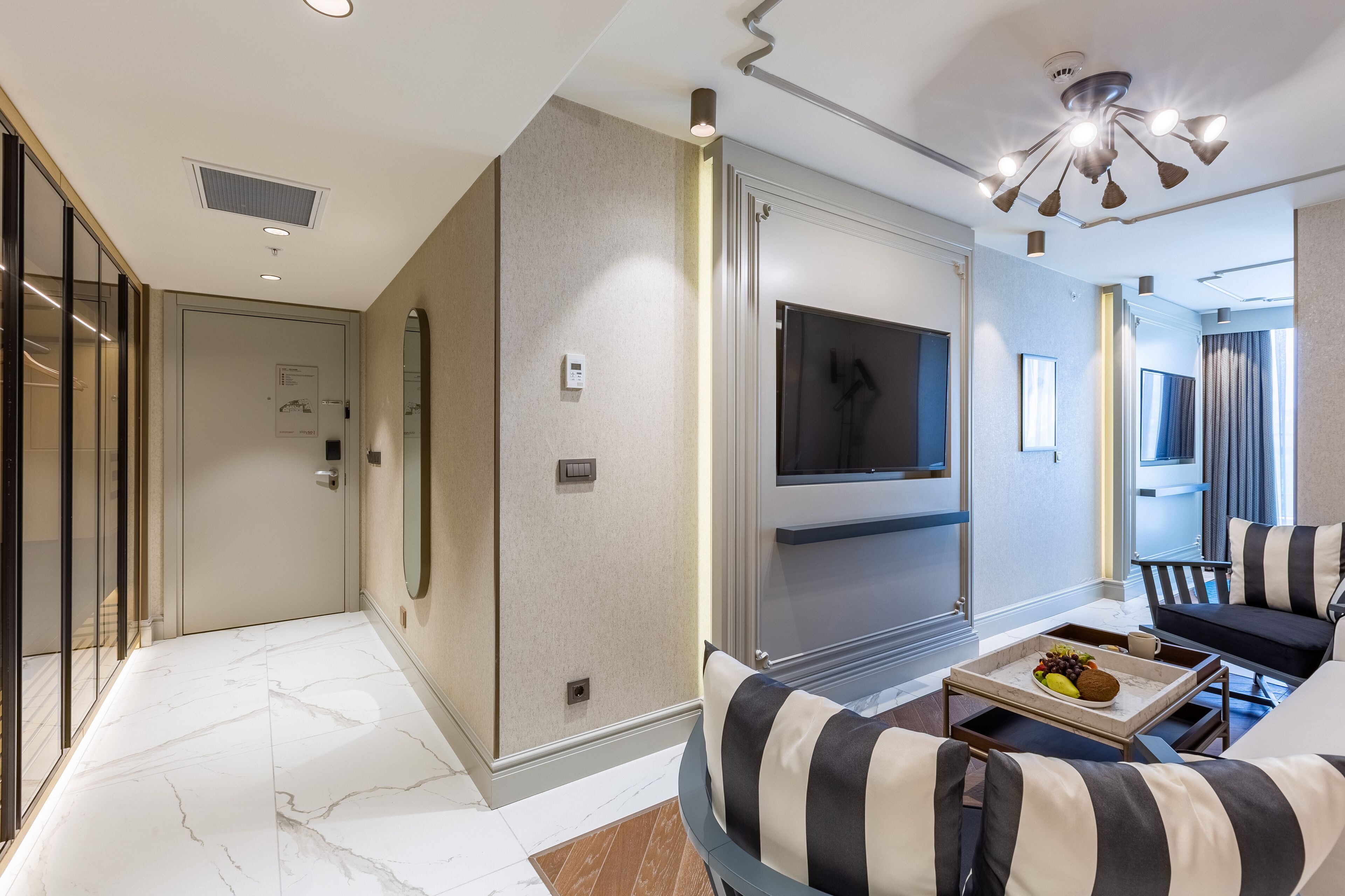 Stayso The House Hotel