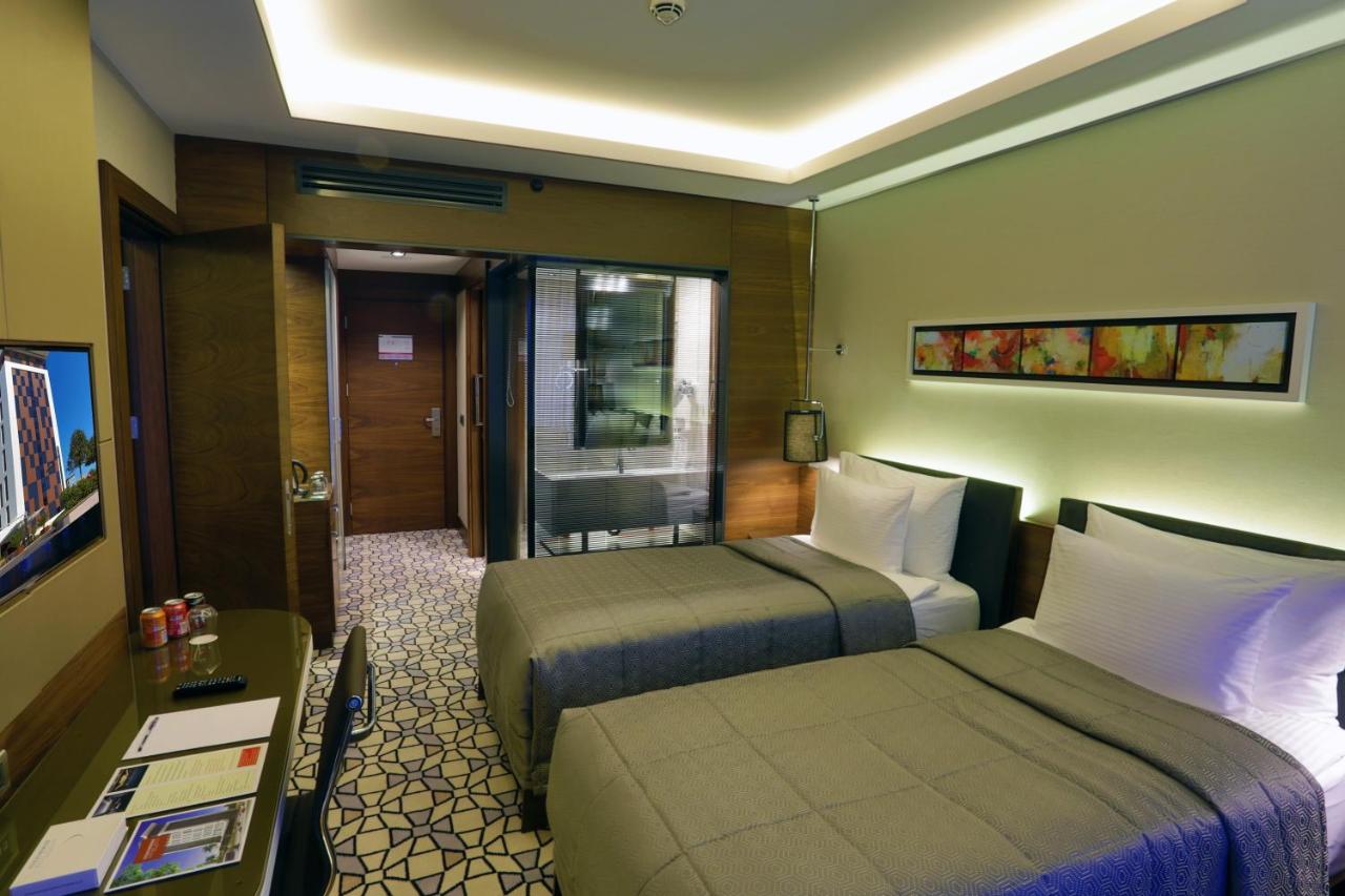 Grand Harilton Hotel