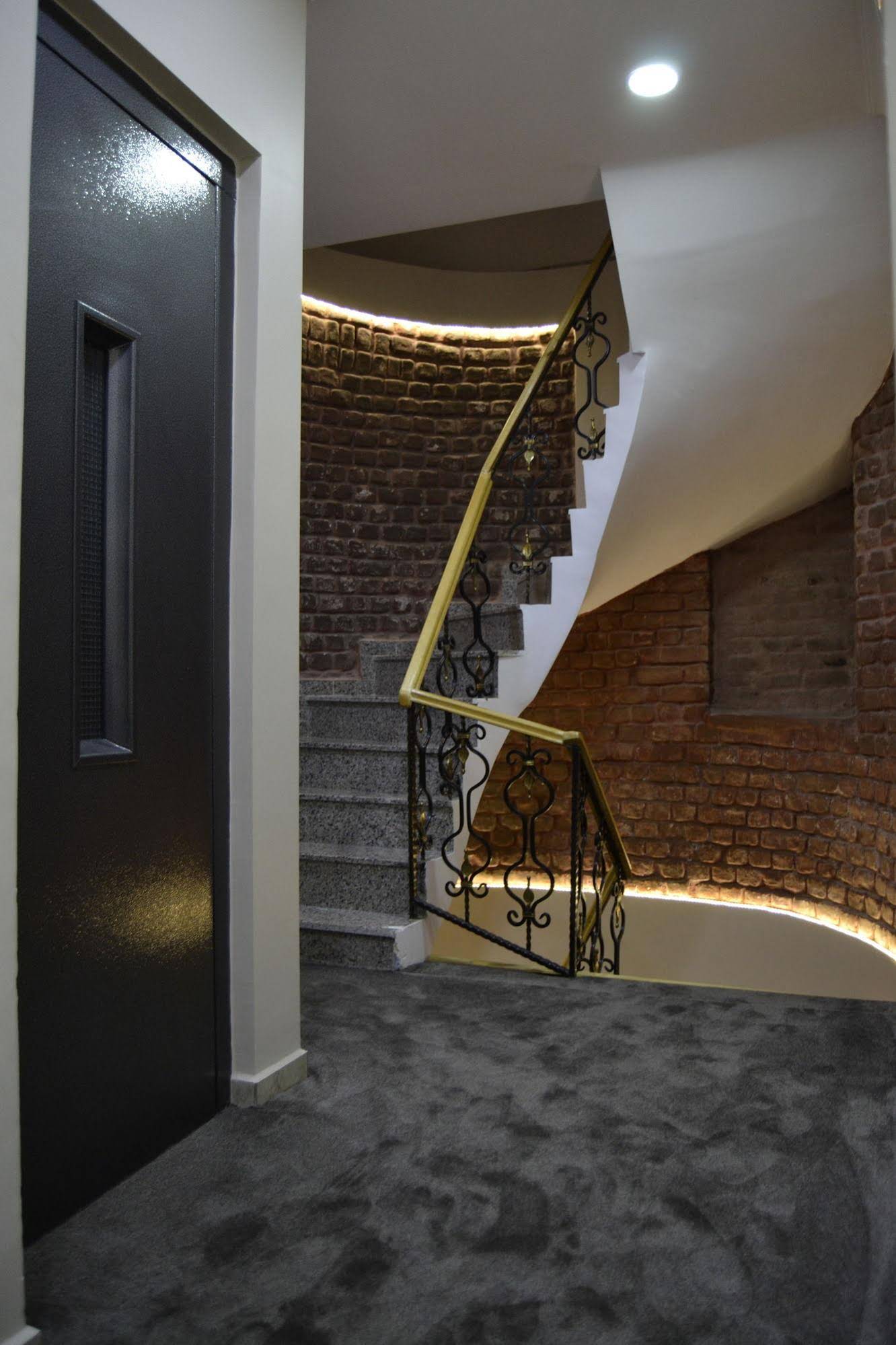 Renova Old City Hotel