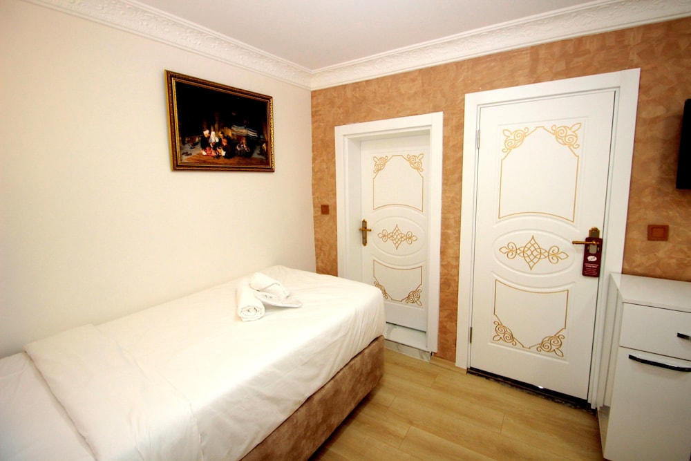 Avrasya Queen Hotel