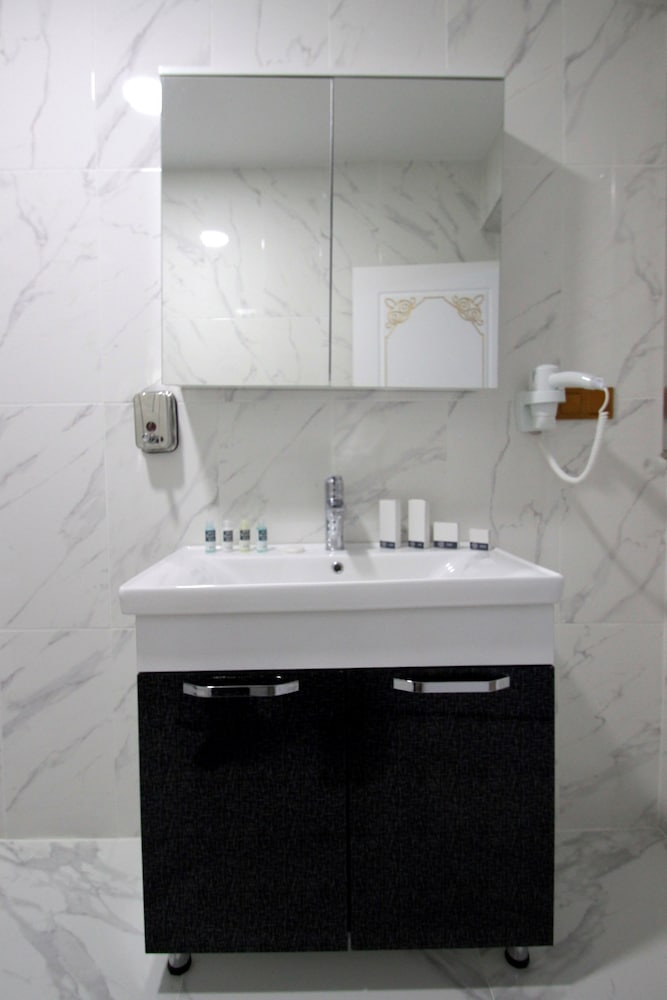 Avrasya Queen Hotel