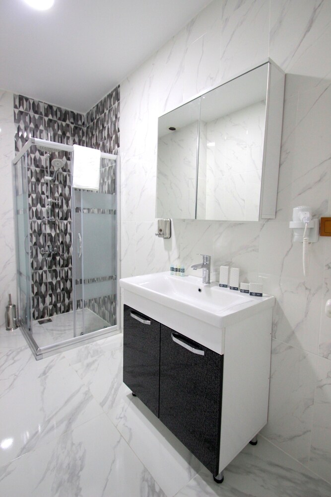 Avrasya Queen Hotel