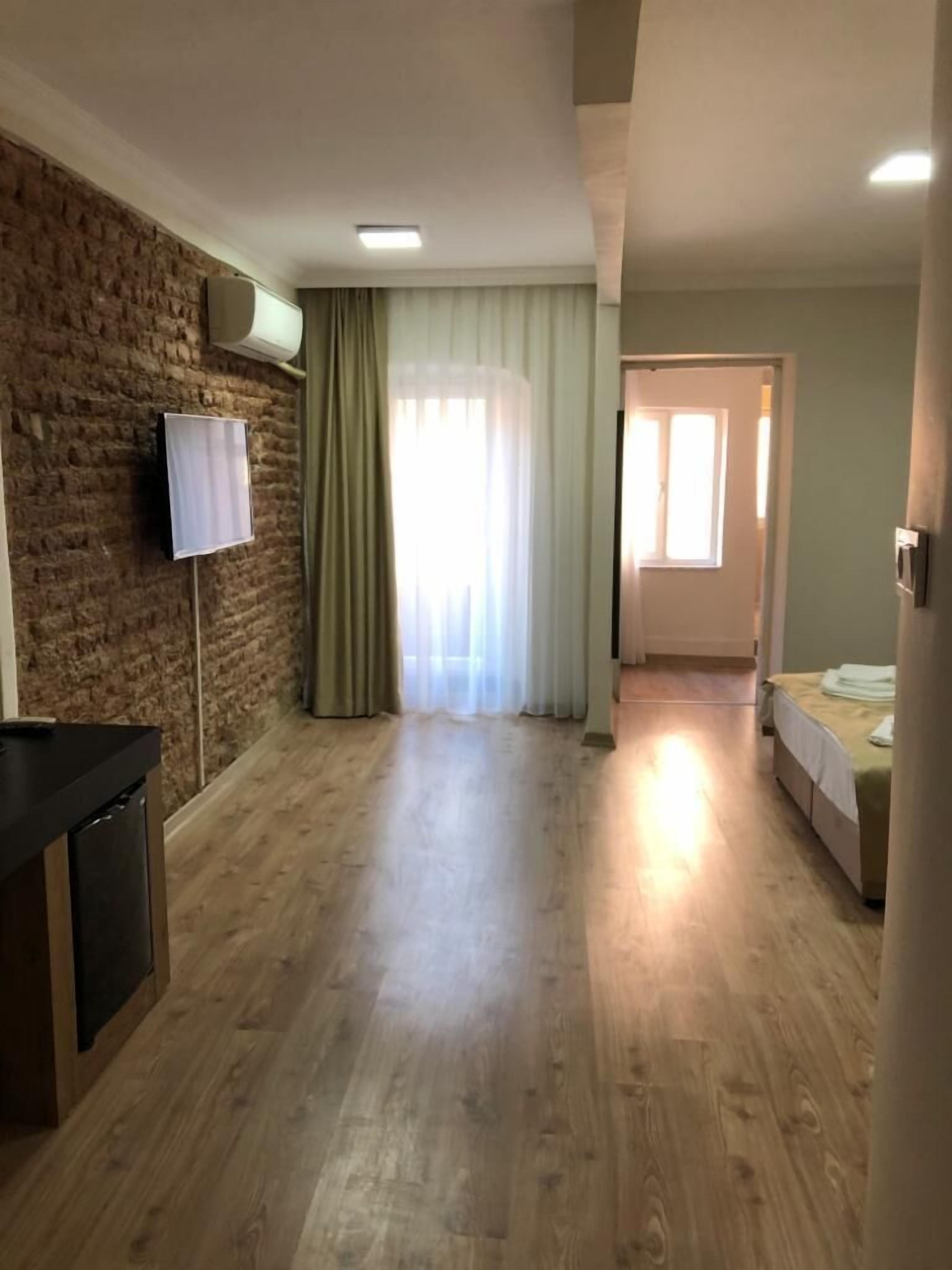 Taksim 8 Suites