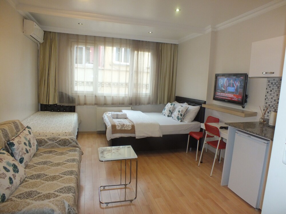 Taksim 9 Suites