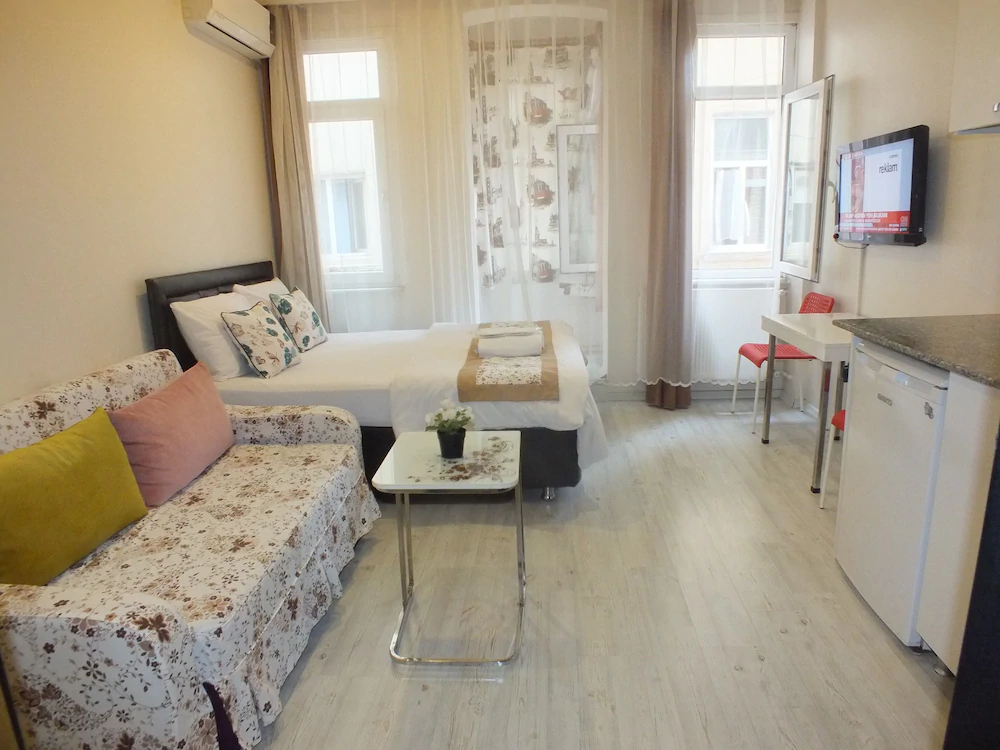 Taksim 9 Suites