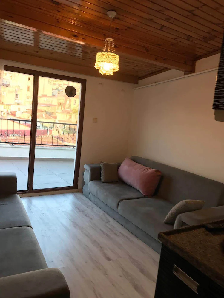 Akdemir House