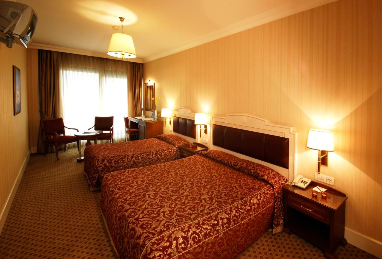 Taksim Metropark Hotel