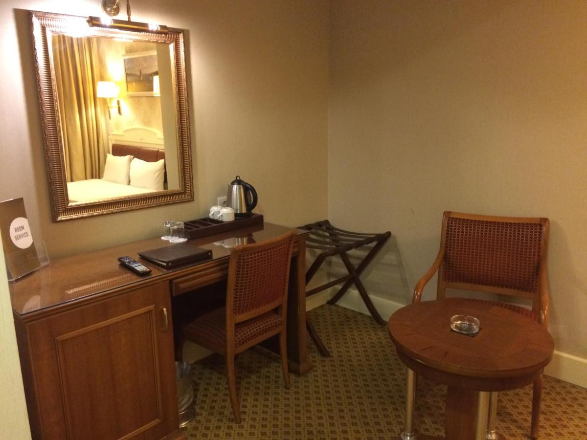 Taksim Metropark Hotel