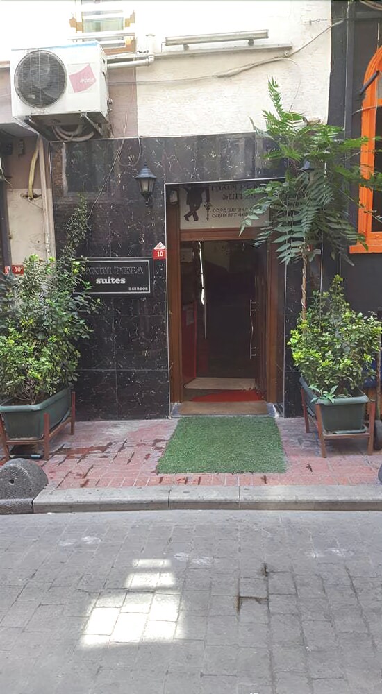 Taksim Pera Suites And Residence