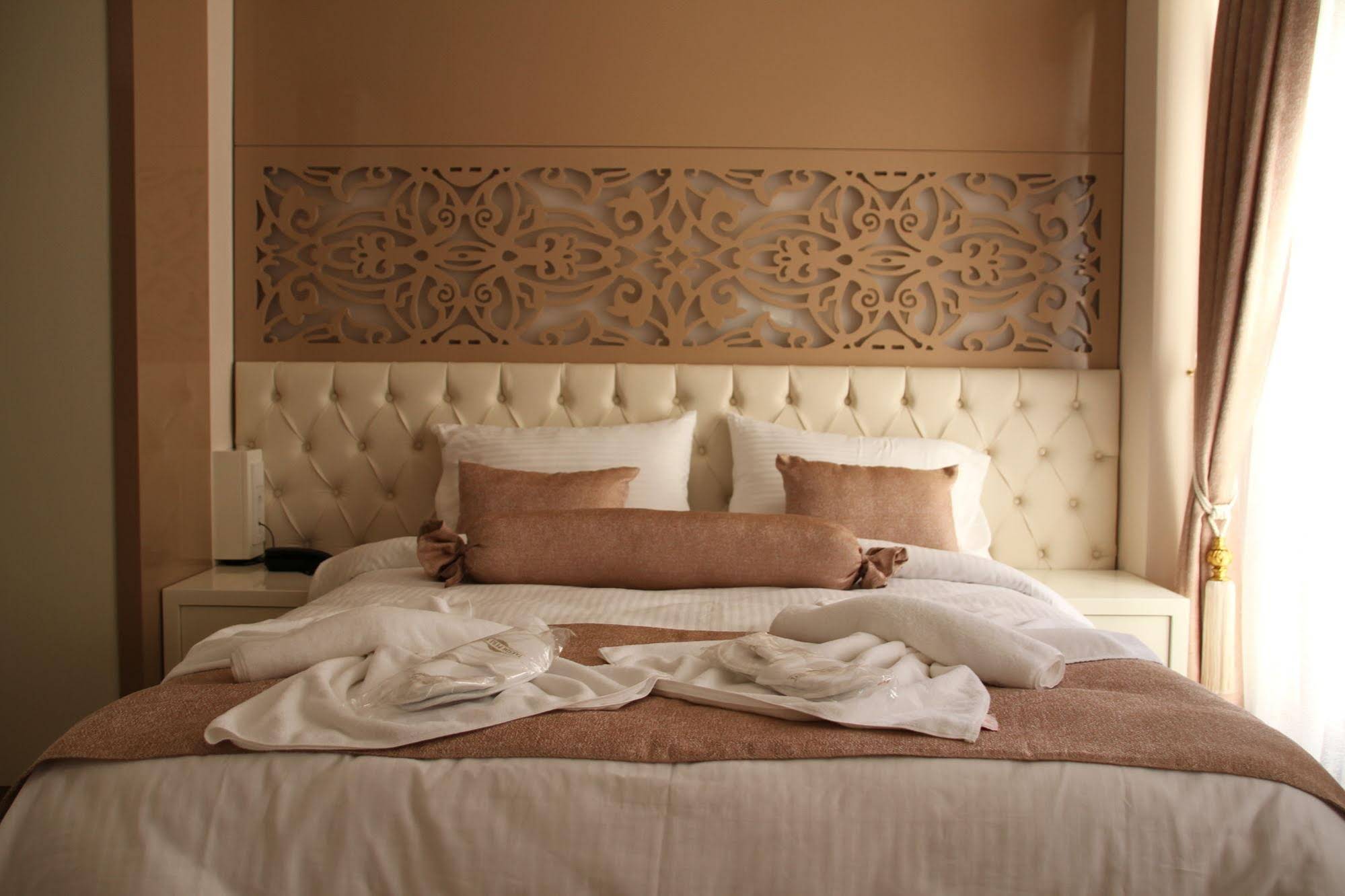 Taksim Peri Suite Hotel