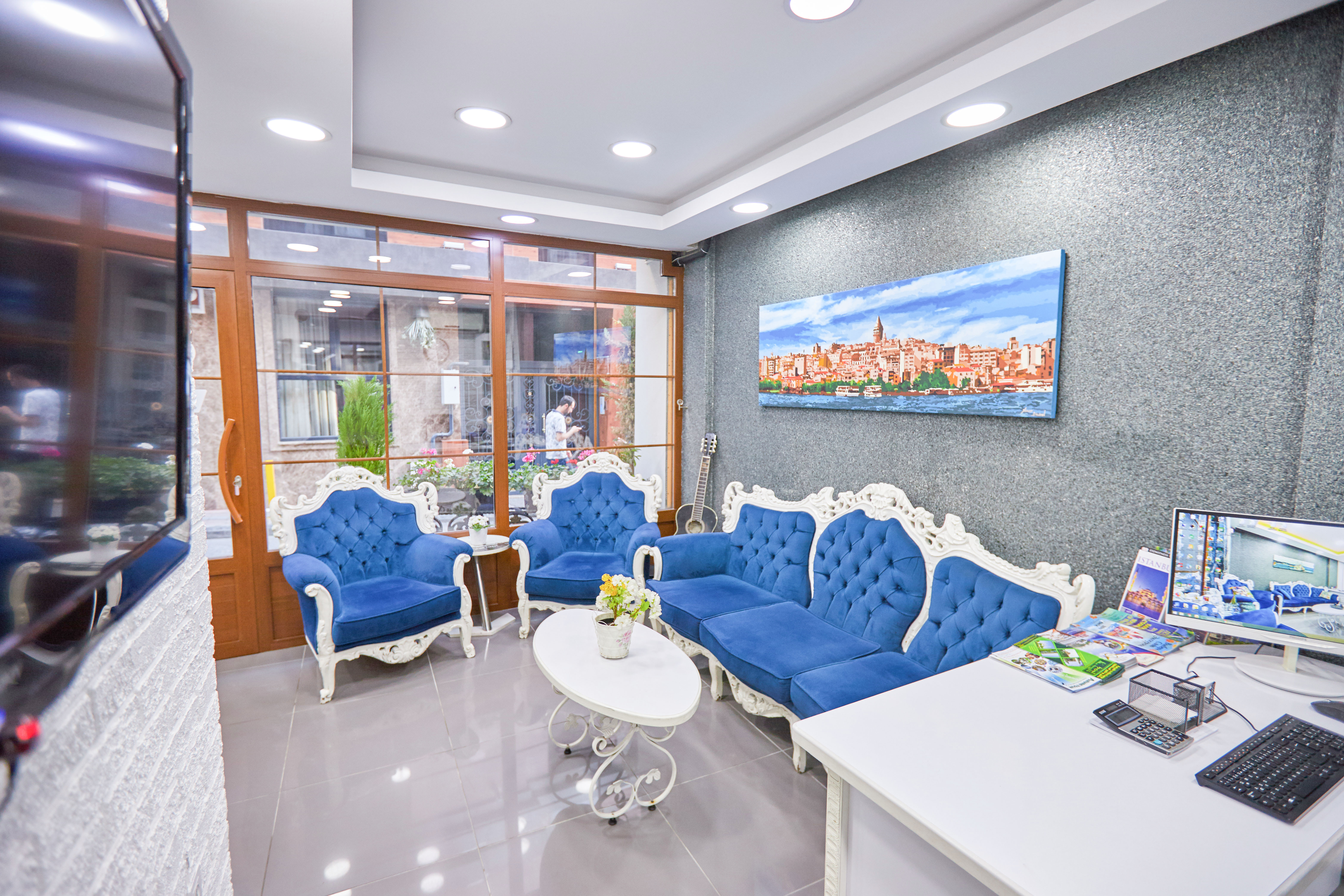Taksim Unique Suites