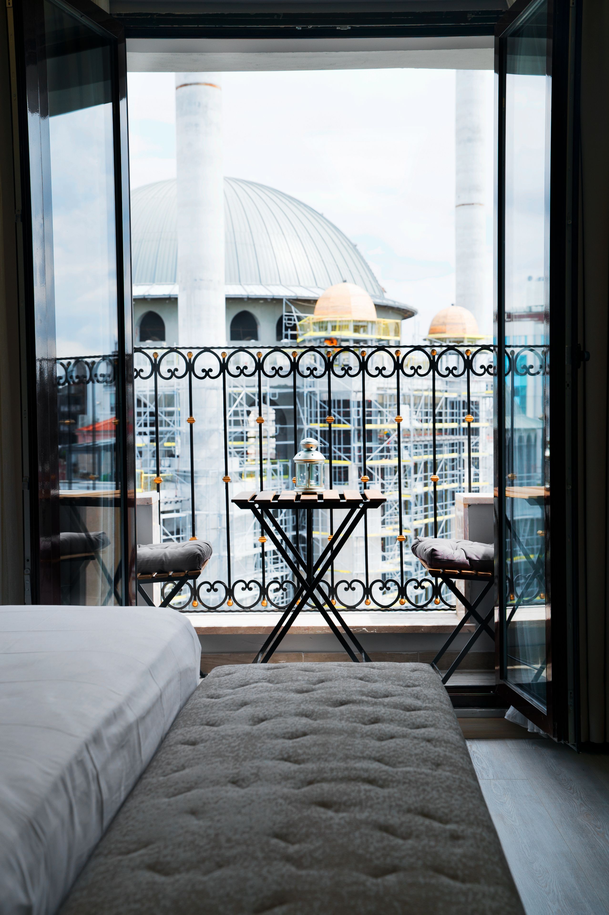 Taksim Landhouse Hotel