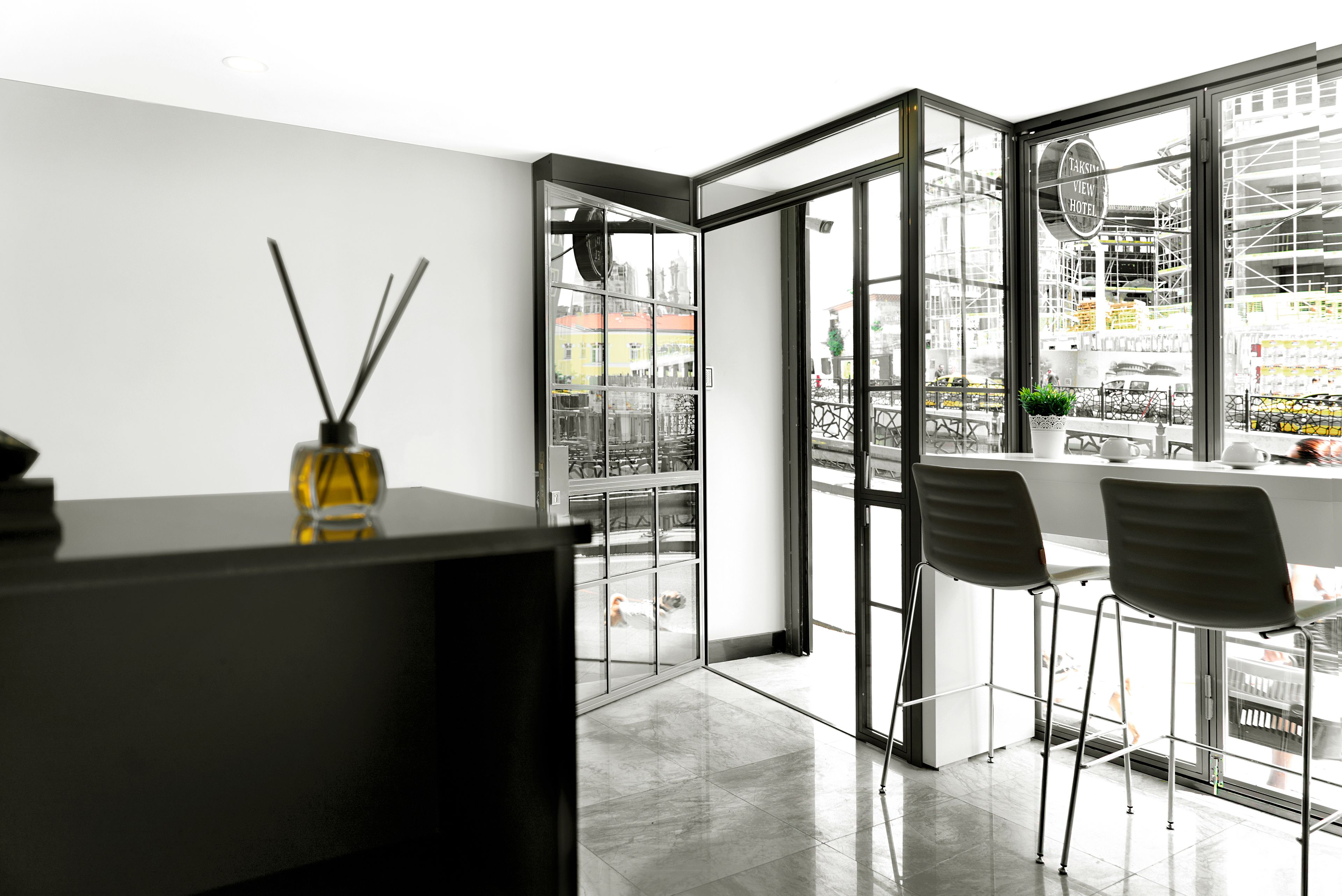 Taksim Landhouse Hotel