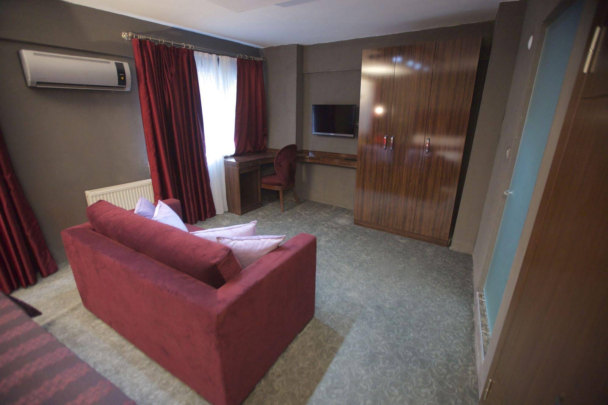 Taksim Yazici Residence