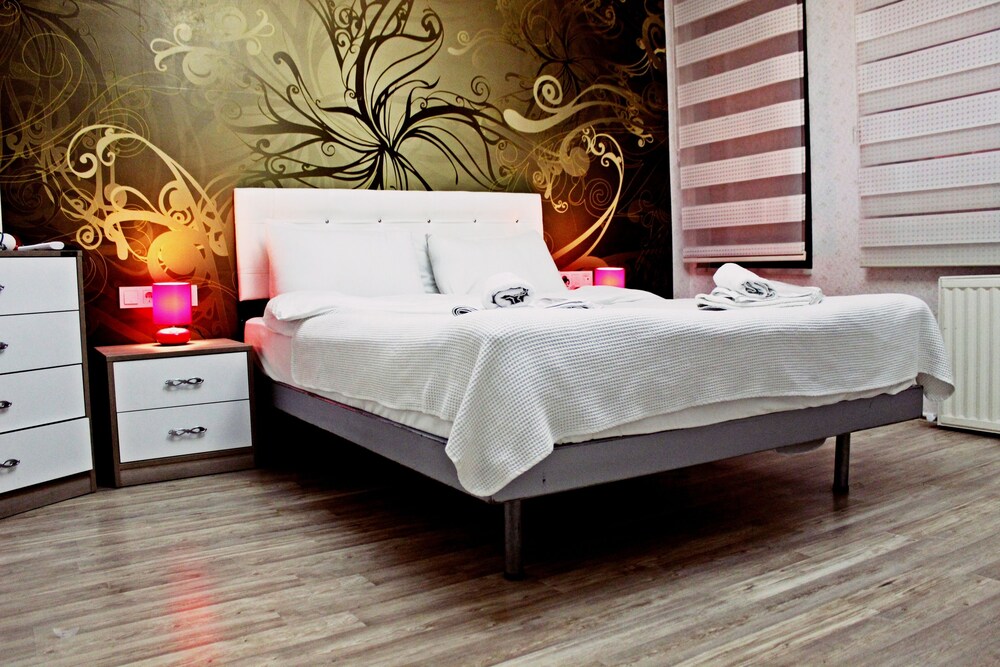 Tamara Suite