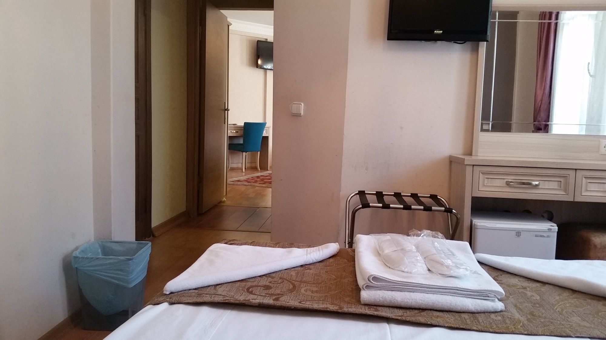 Tashkonak Hotel