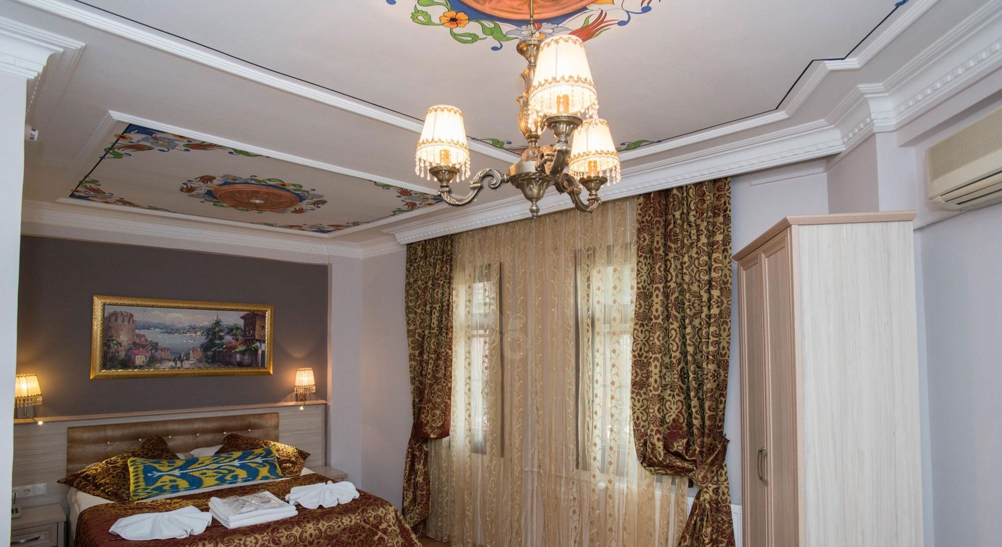 Tashkonak Hotel