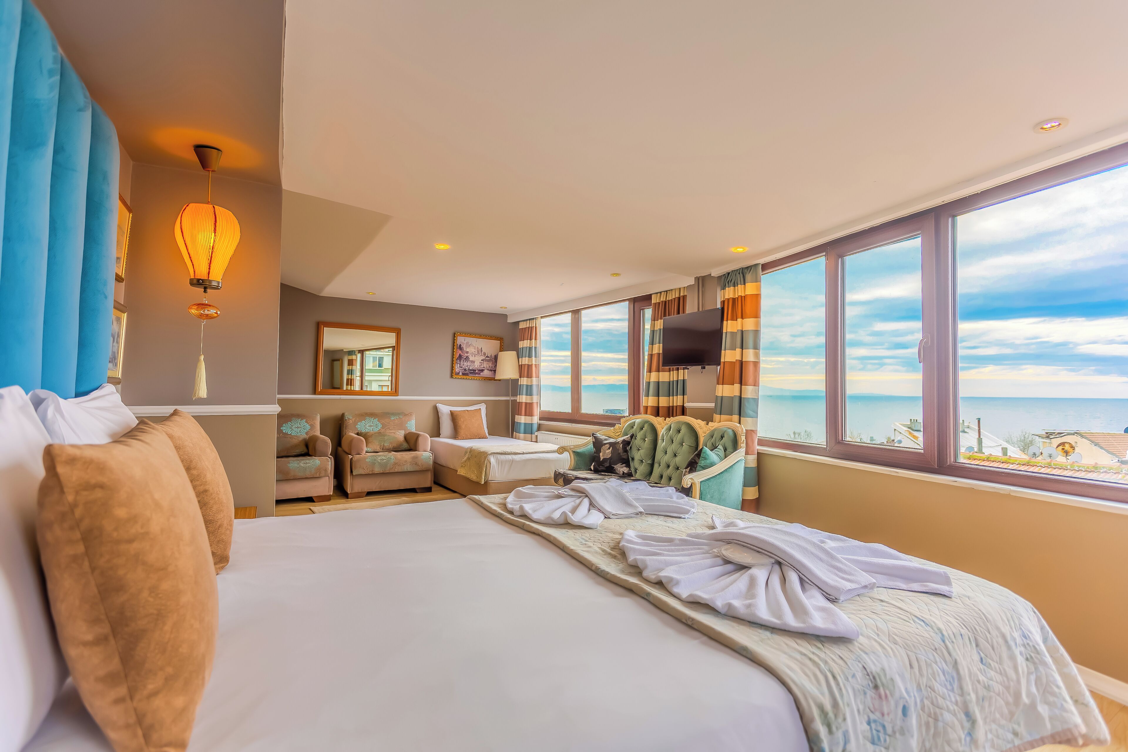 Tashkonak Studio Suites
