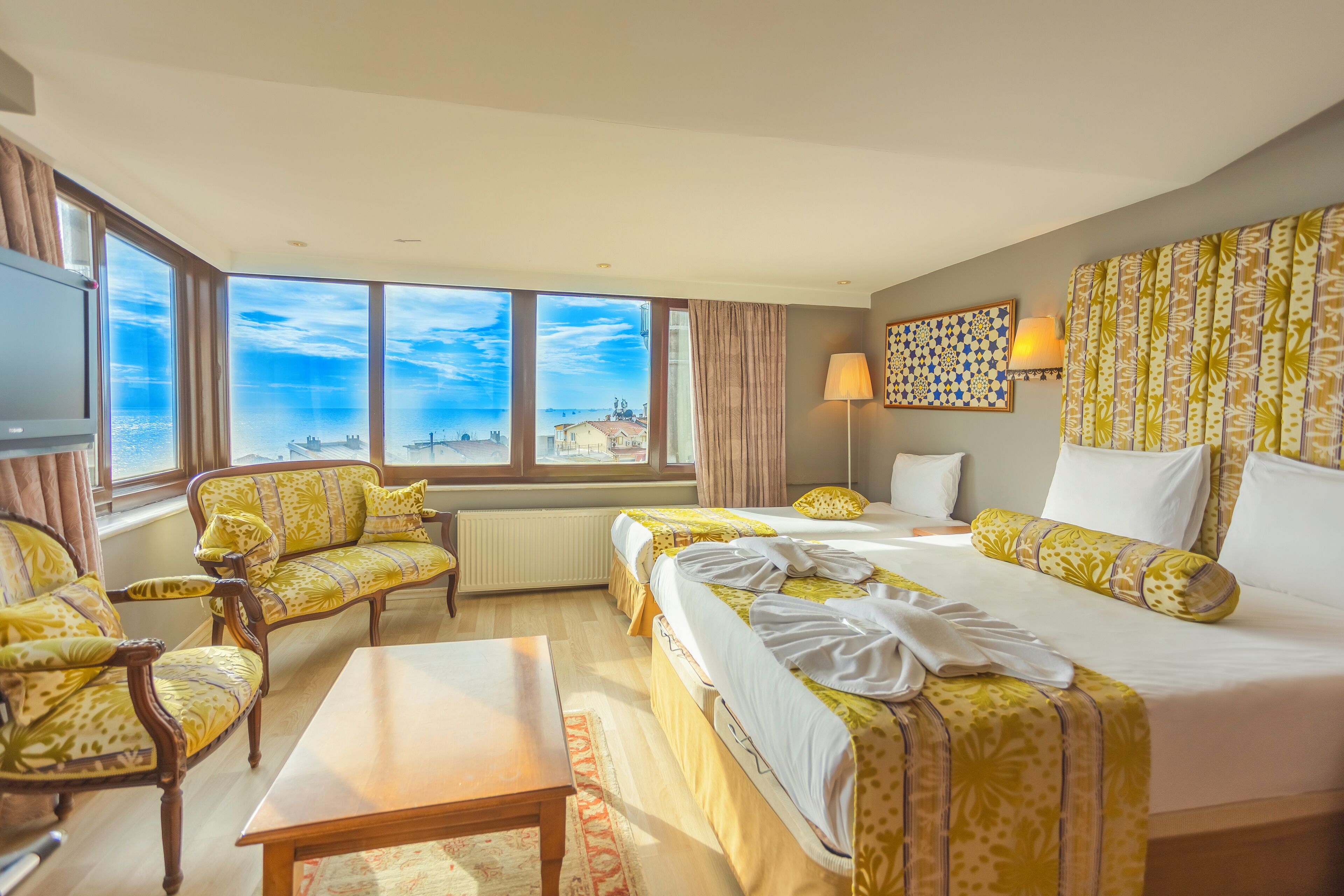 Tashkonak Studio Suites