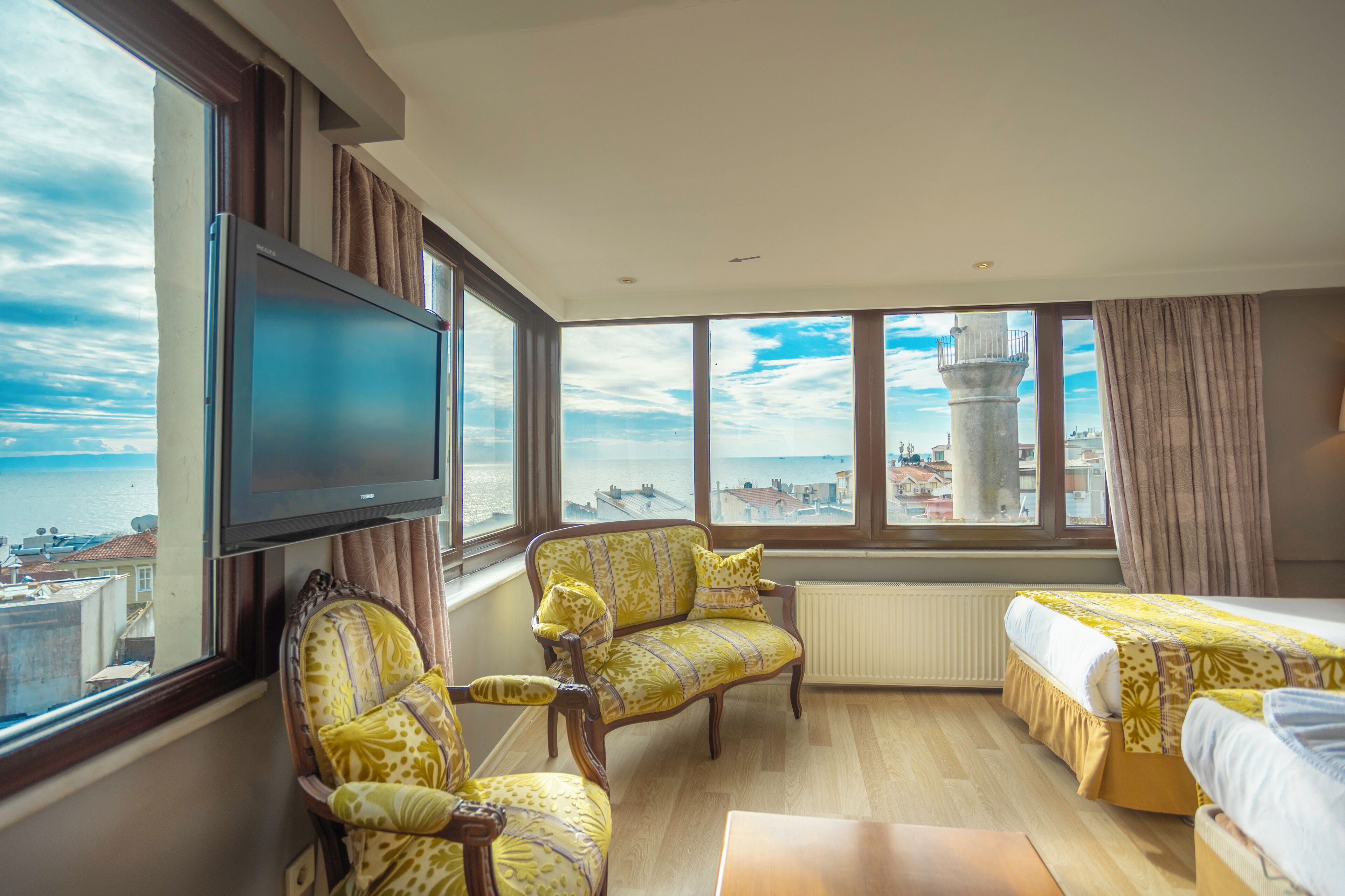 Tashkonak Studio Suites