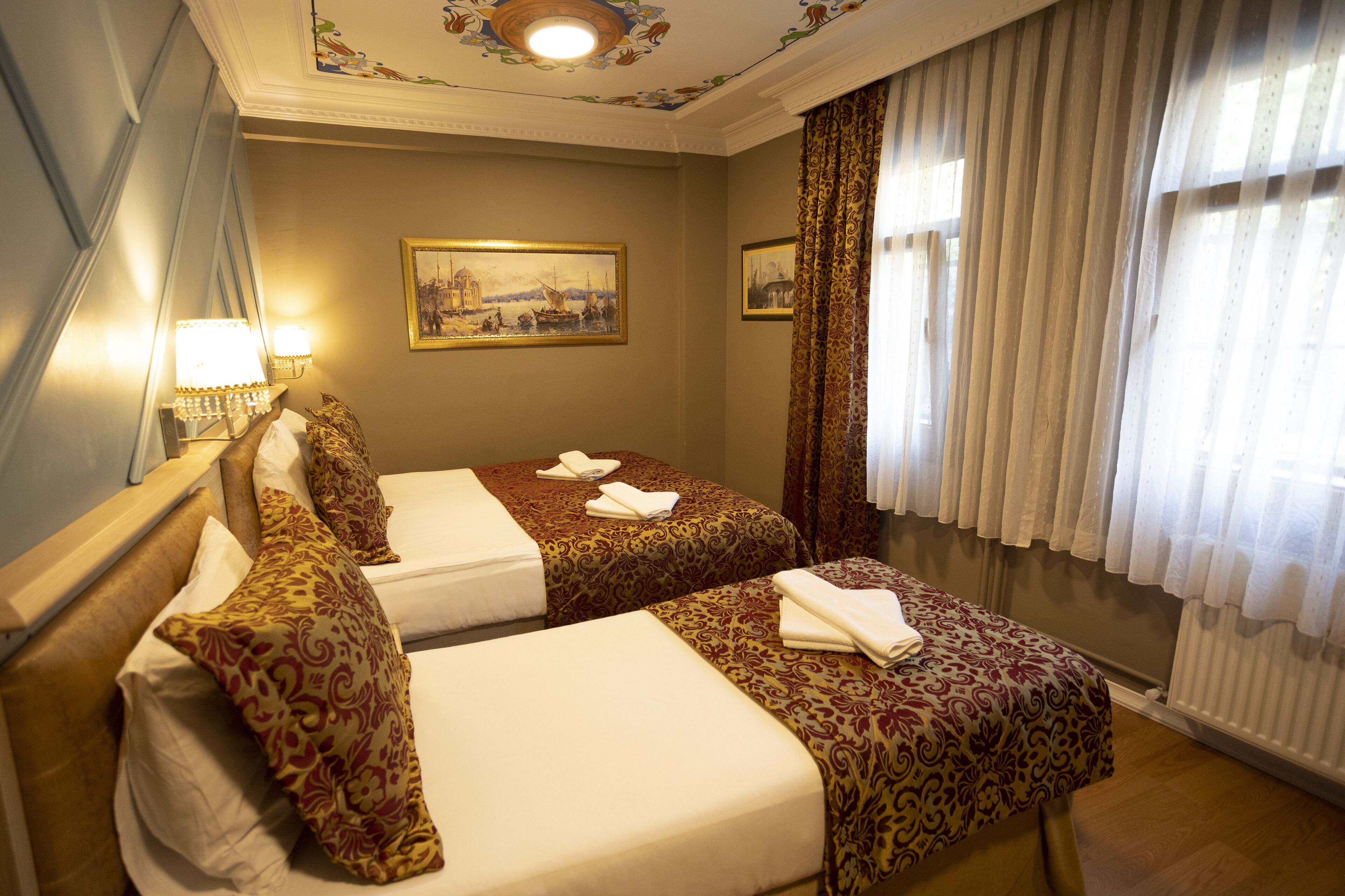 Tashkonak Studio Suites