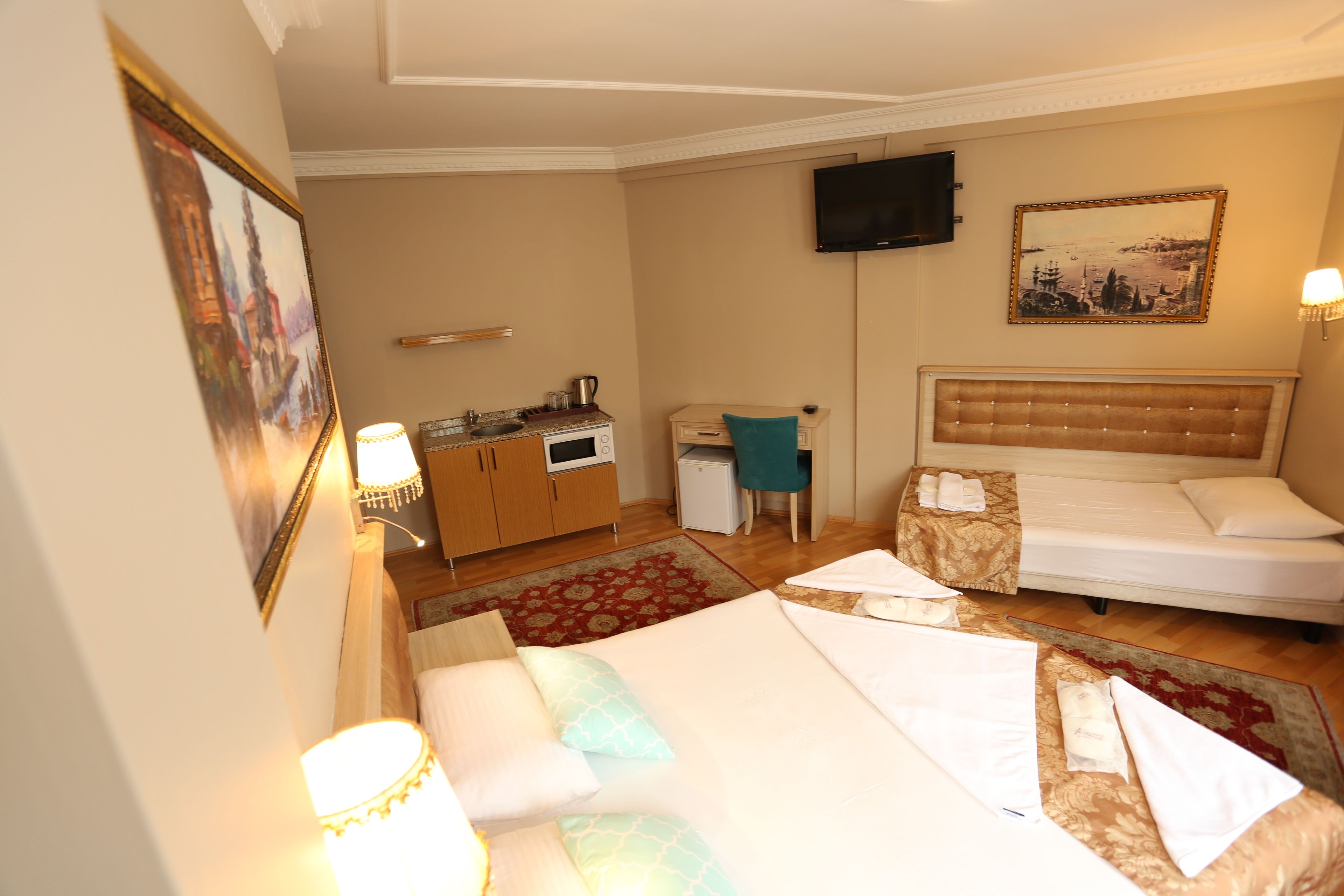 Tashkonak Studio Suites