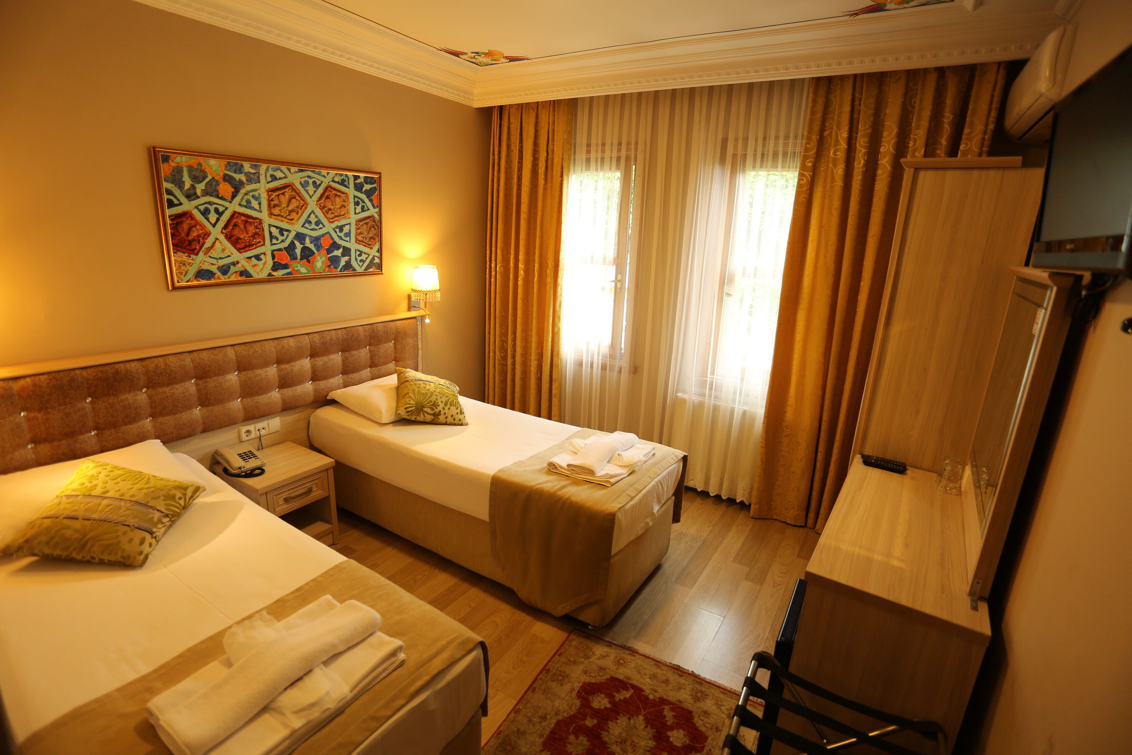 Tashkonak Studio Suites