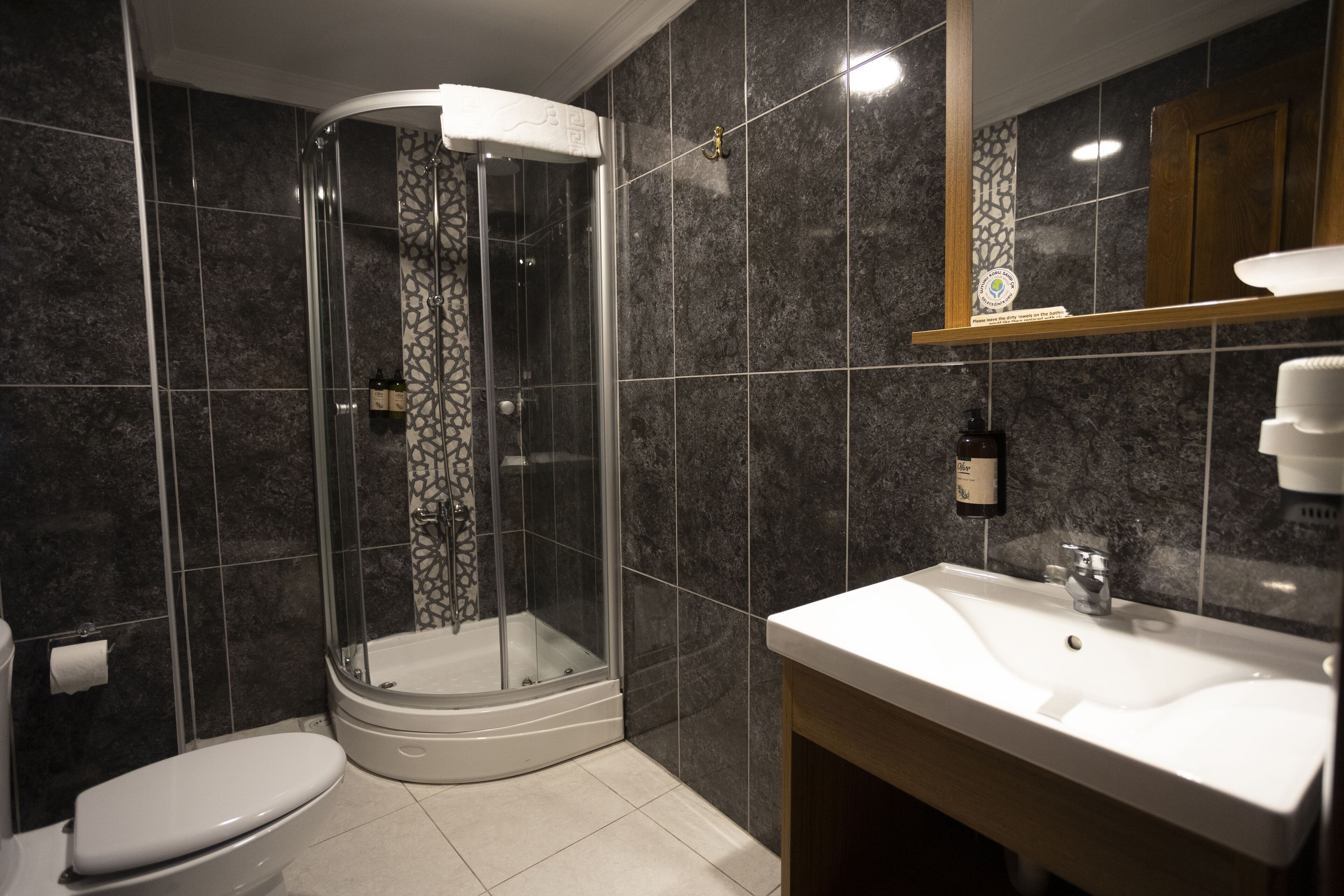 Tashkonak Studio Suites