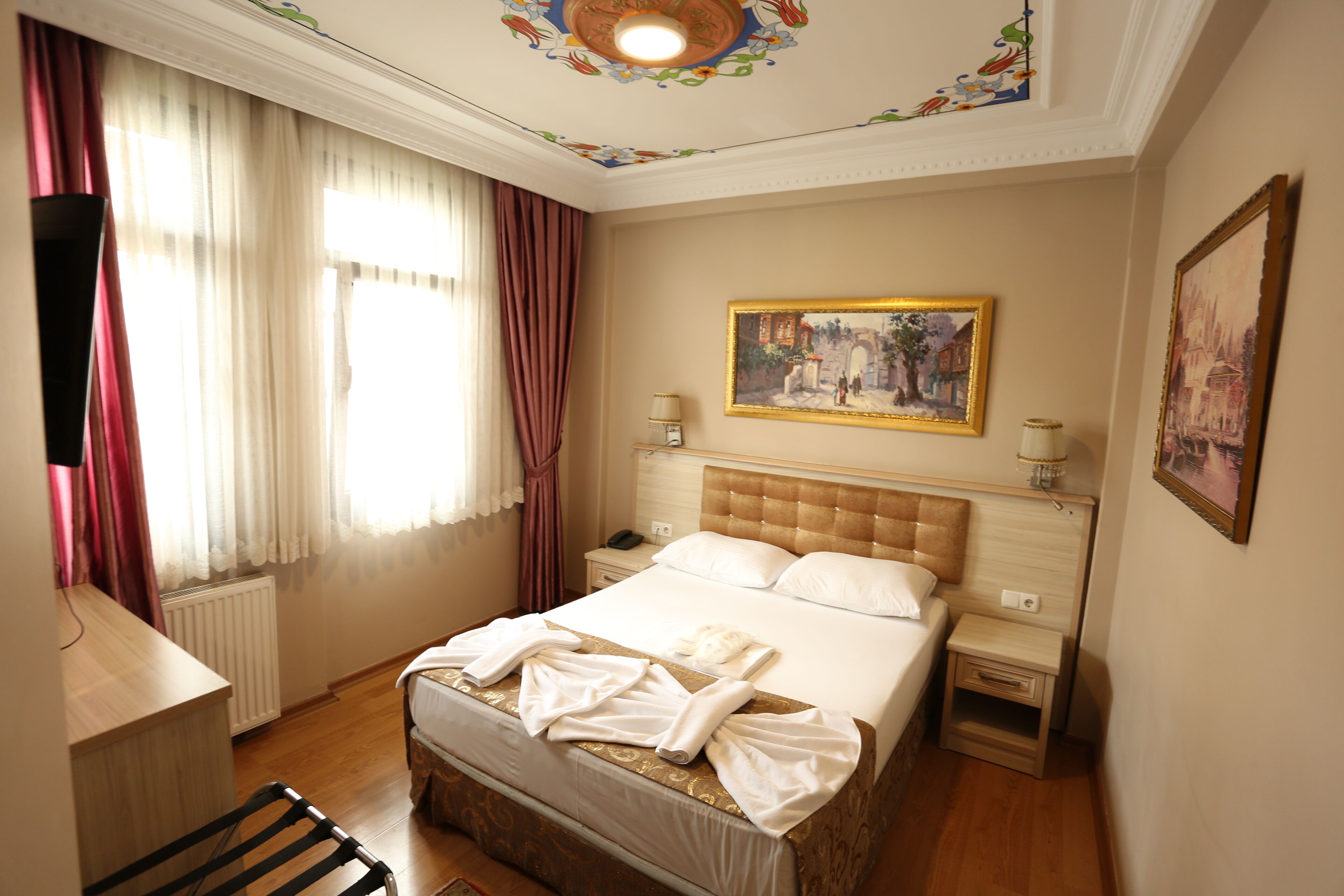 Tashkonak Studio Suites