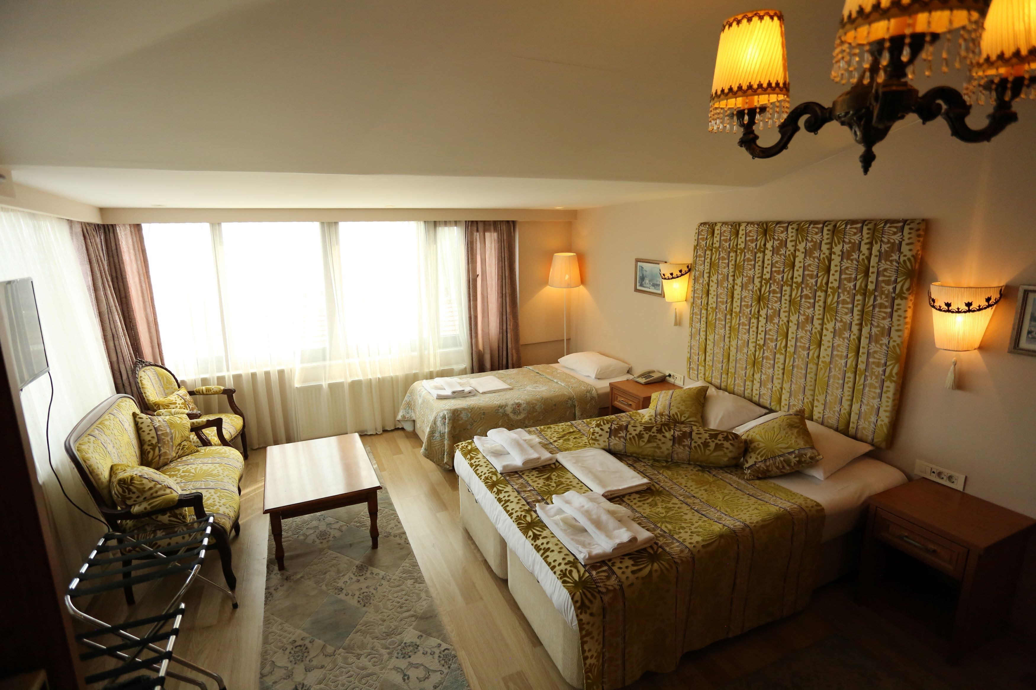 Tashkonak Studio Suites