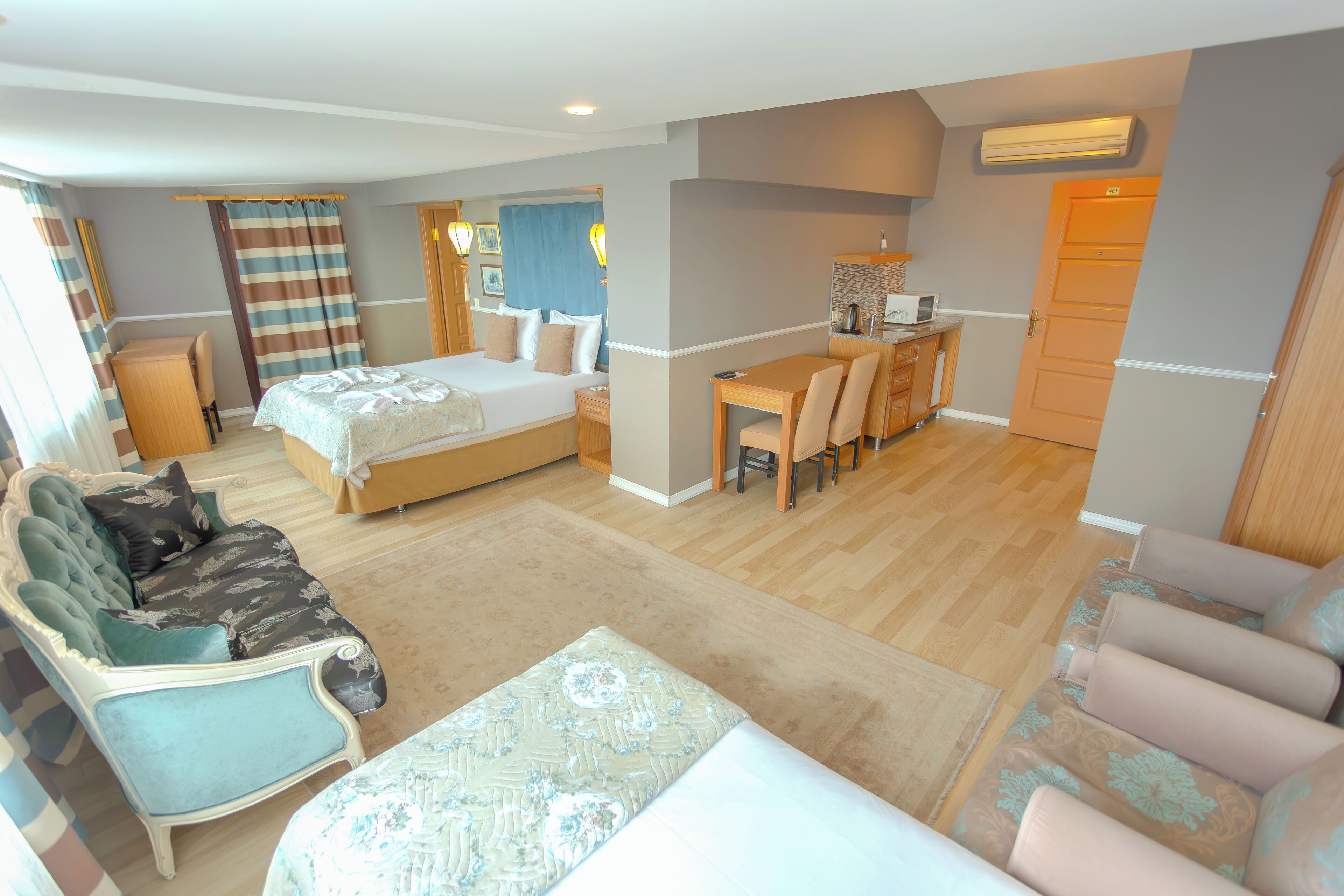 Tashkonak Studio Suites