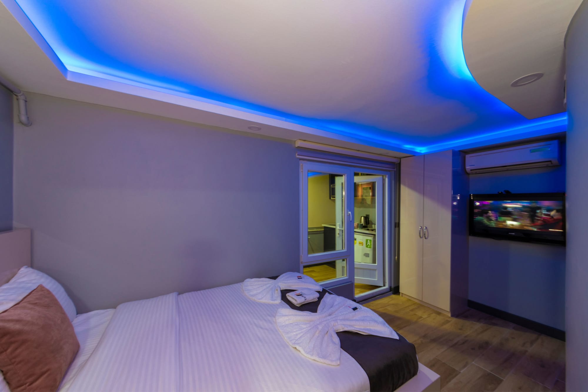 Taxim Trend Suites