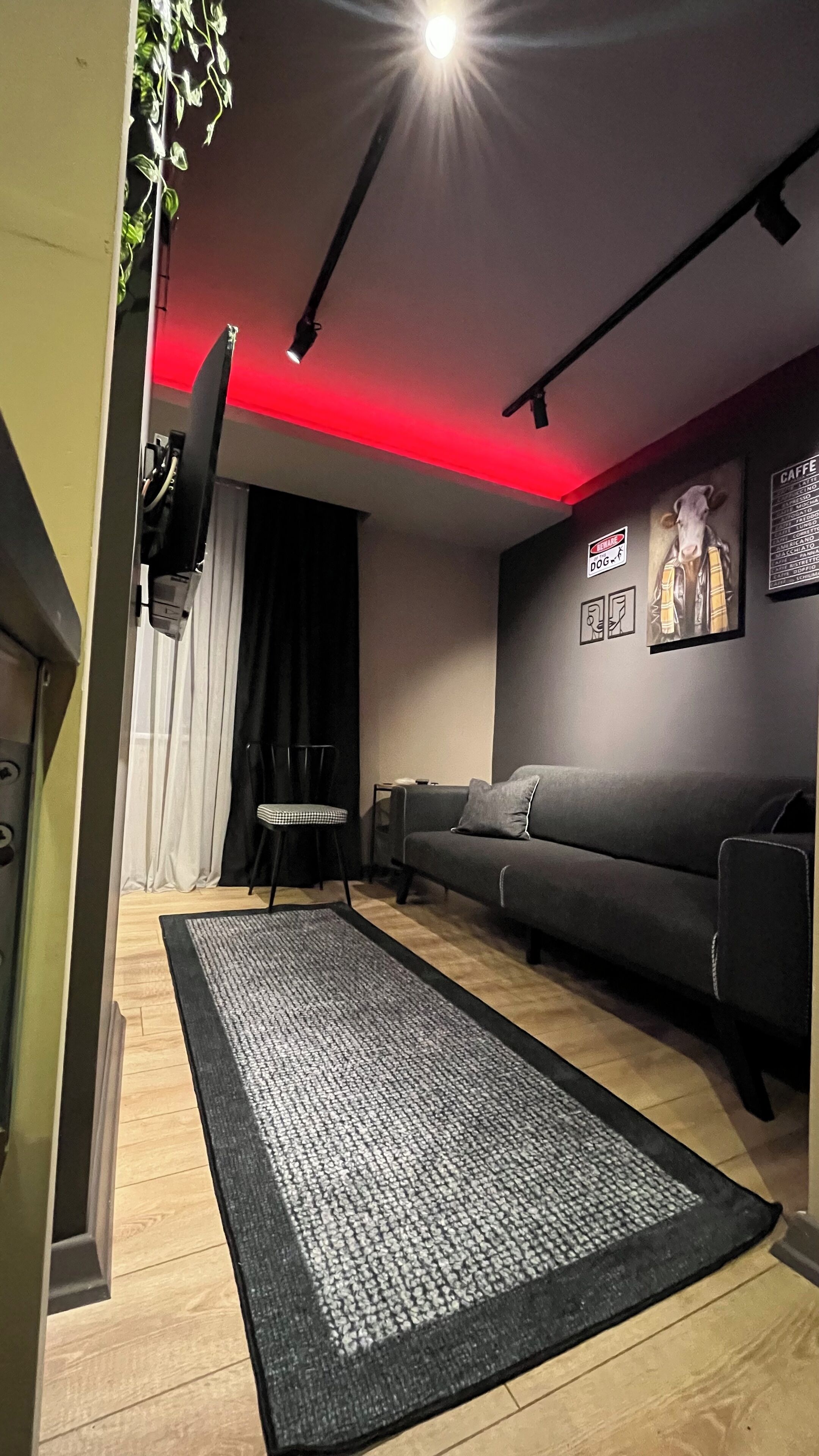 Thalia Suites Hotel