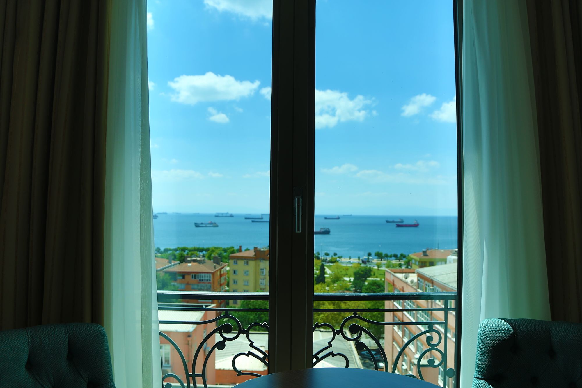 The Grand Mira Business Hotel