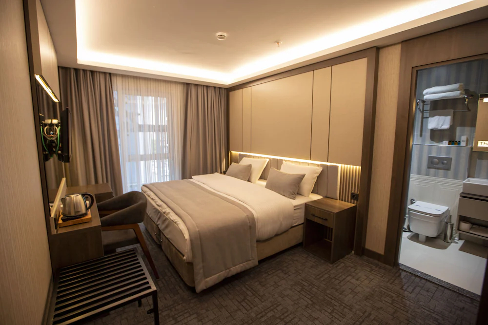 The Green Otel