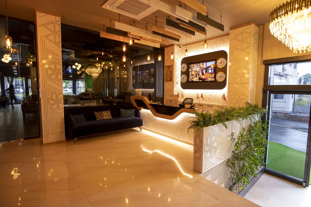 The Green Otel