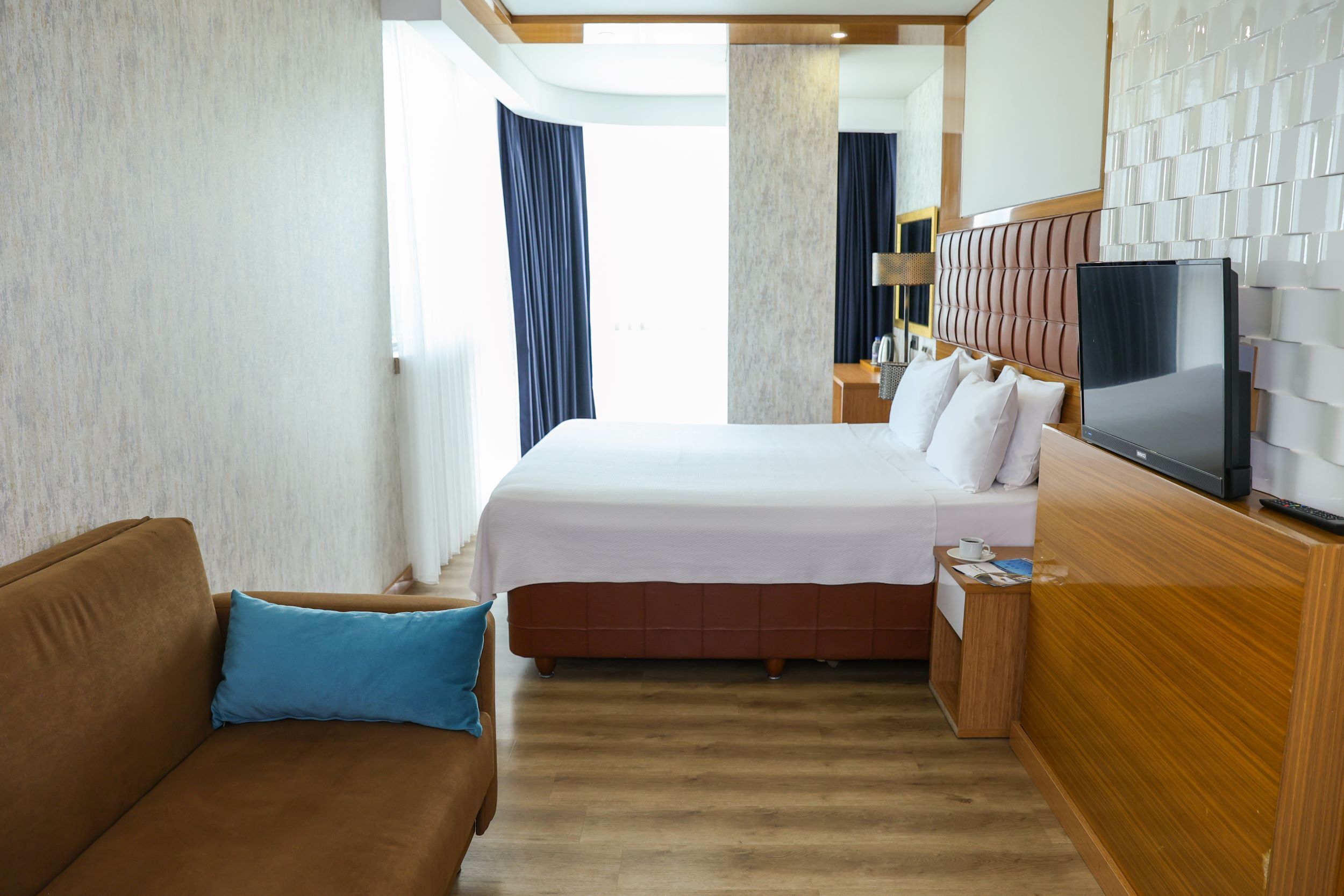 The Hera Platinum Hotel