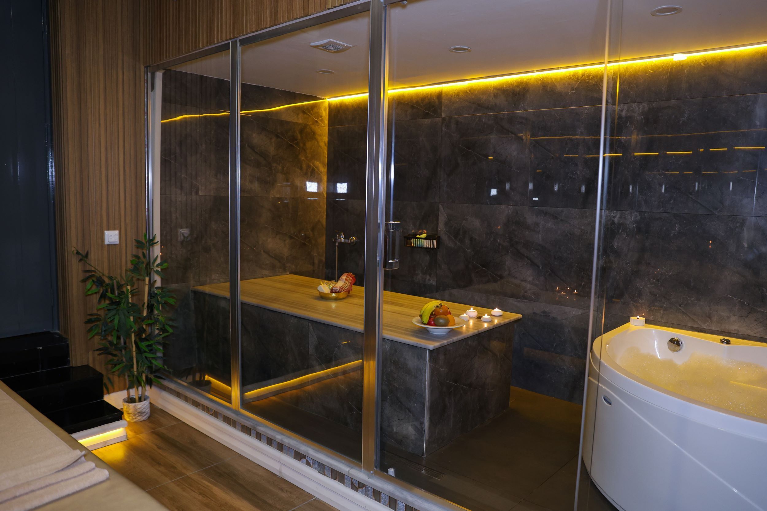 The Hera Platinum Hotel