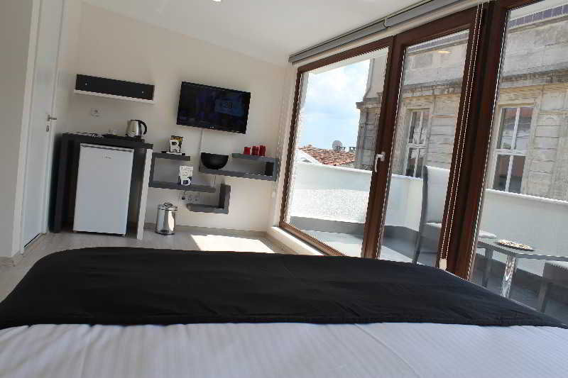 Platine Hotels & Suites
