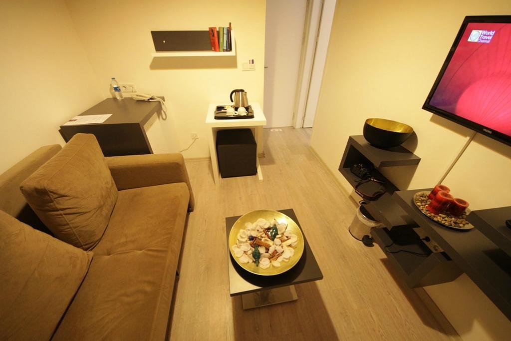 Platine Hotels & Suites