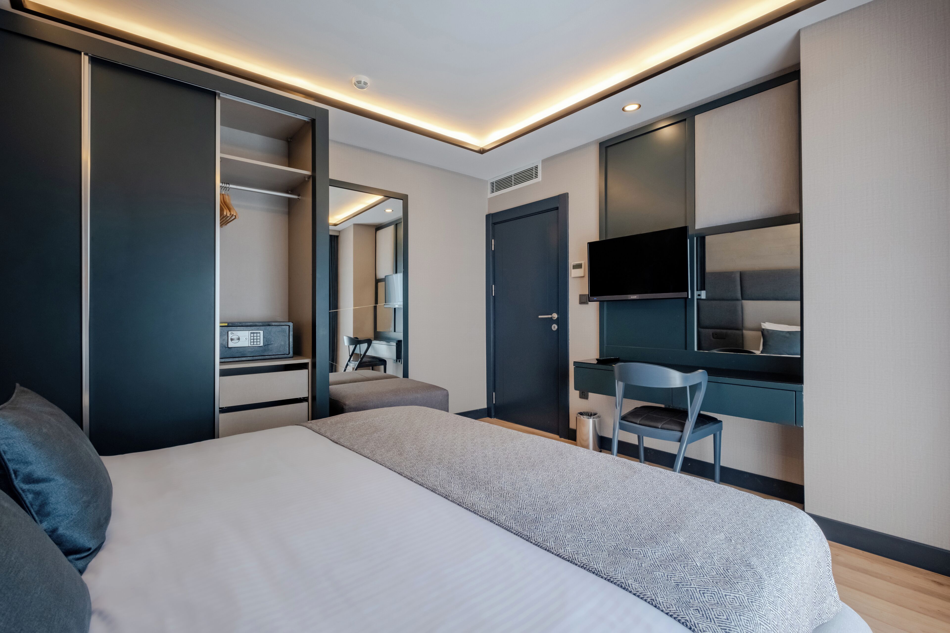 The Row Taksim Suites