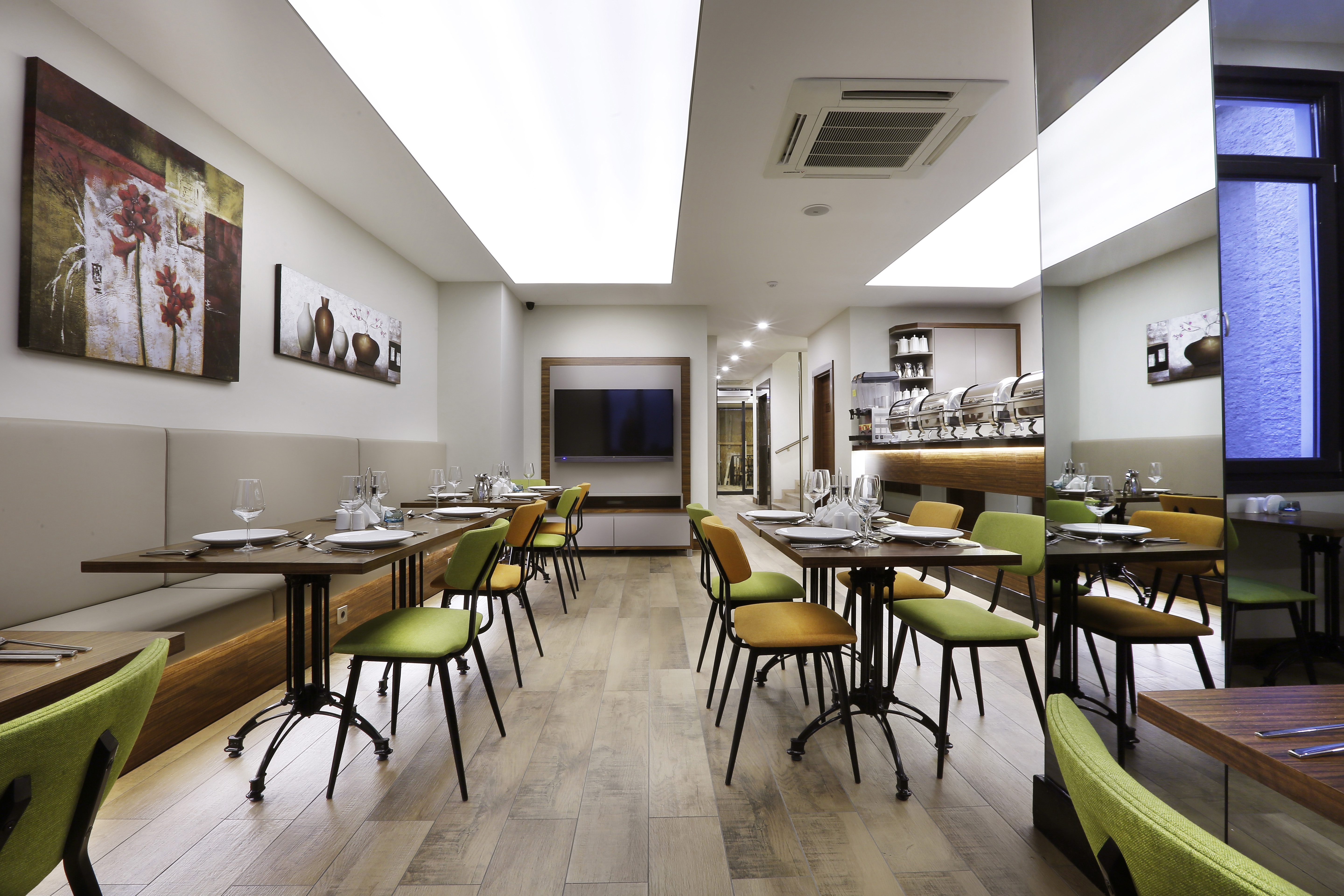 The White Orient Hotel