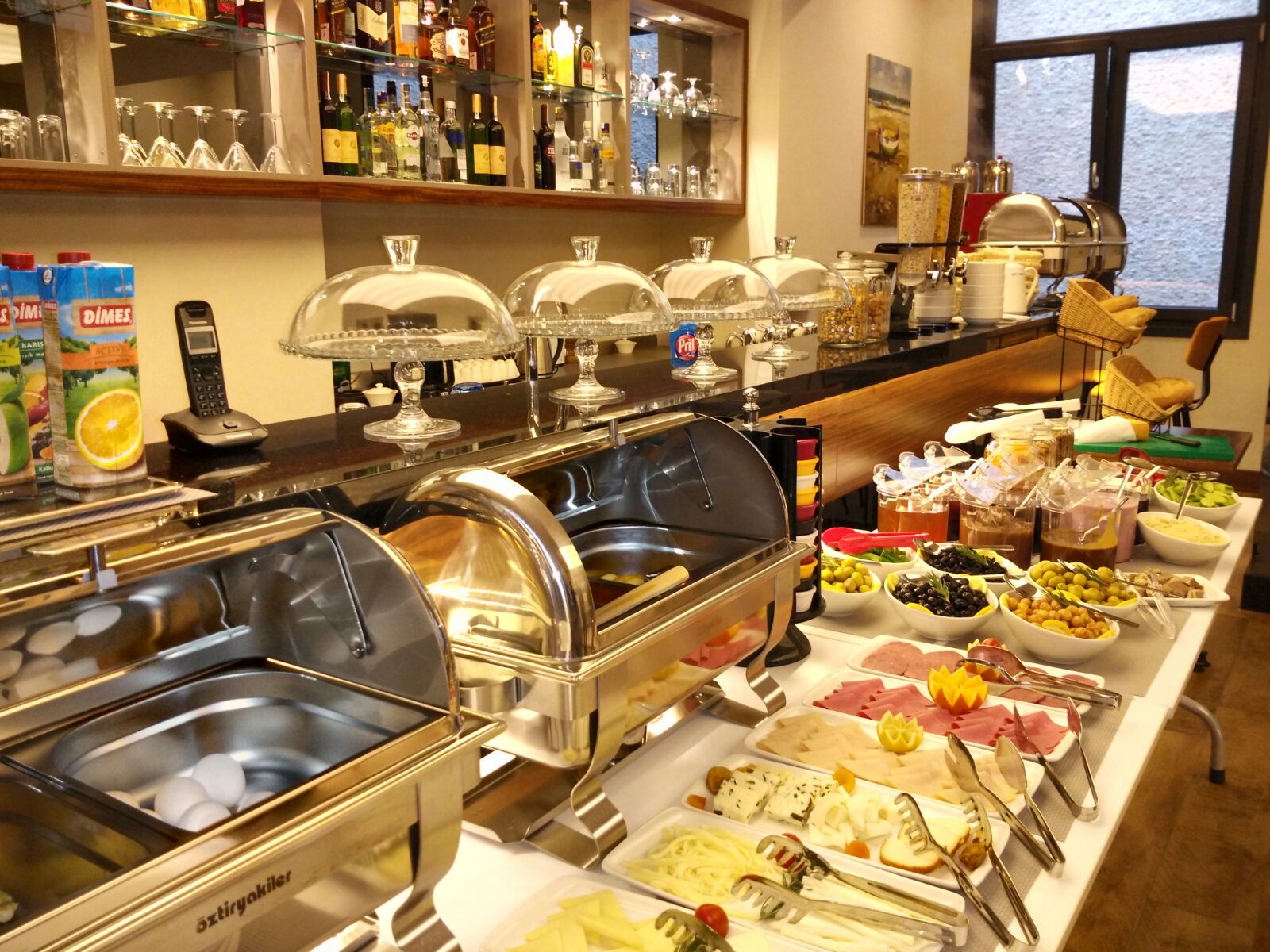 The White Orient Hotel