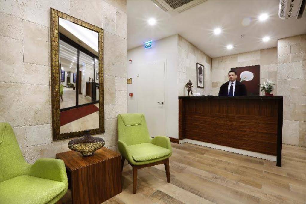 The White Orient Hotel