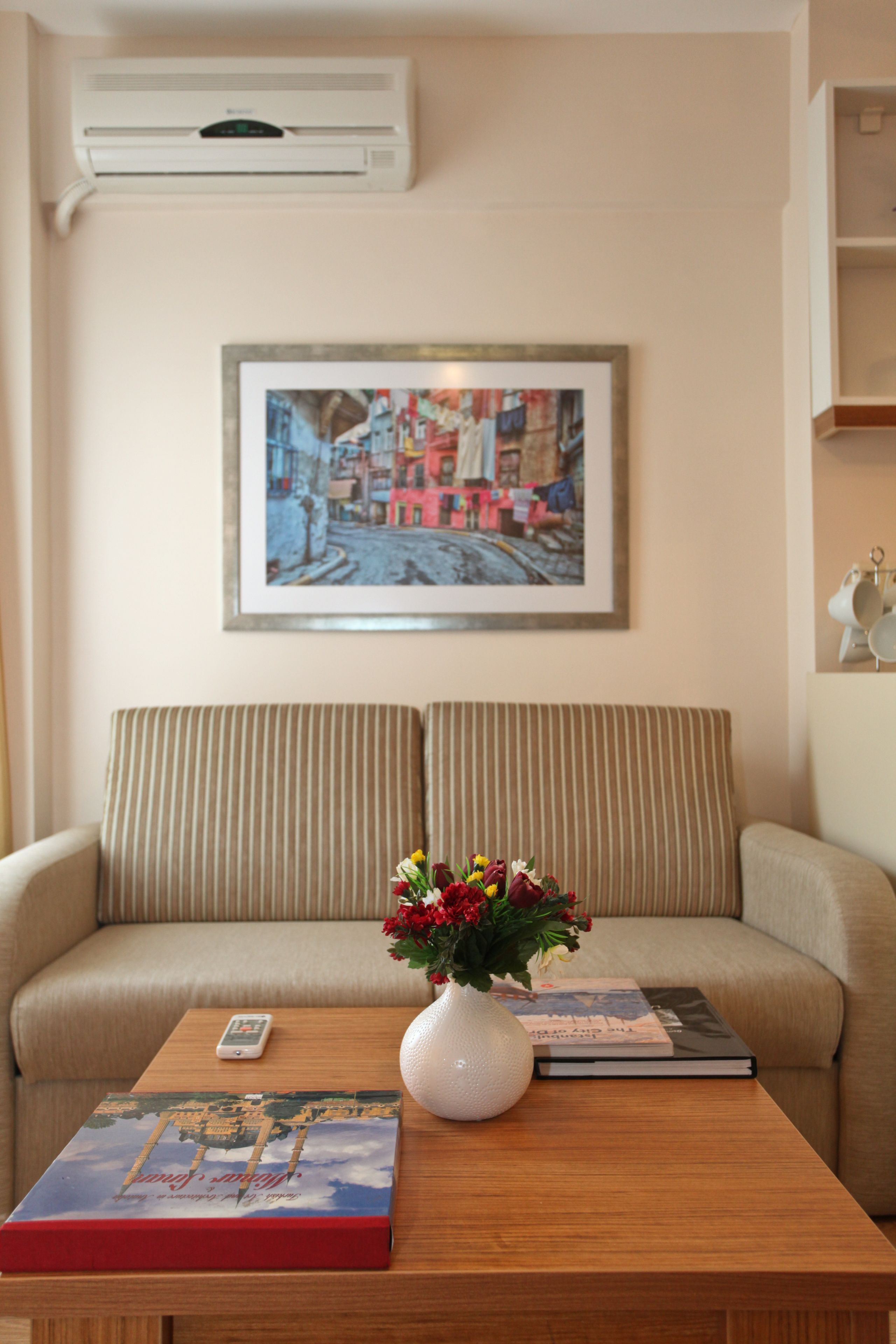 Three Apples Suites and Hotel
