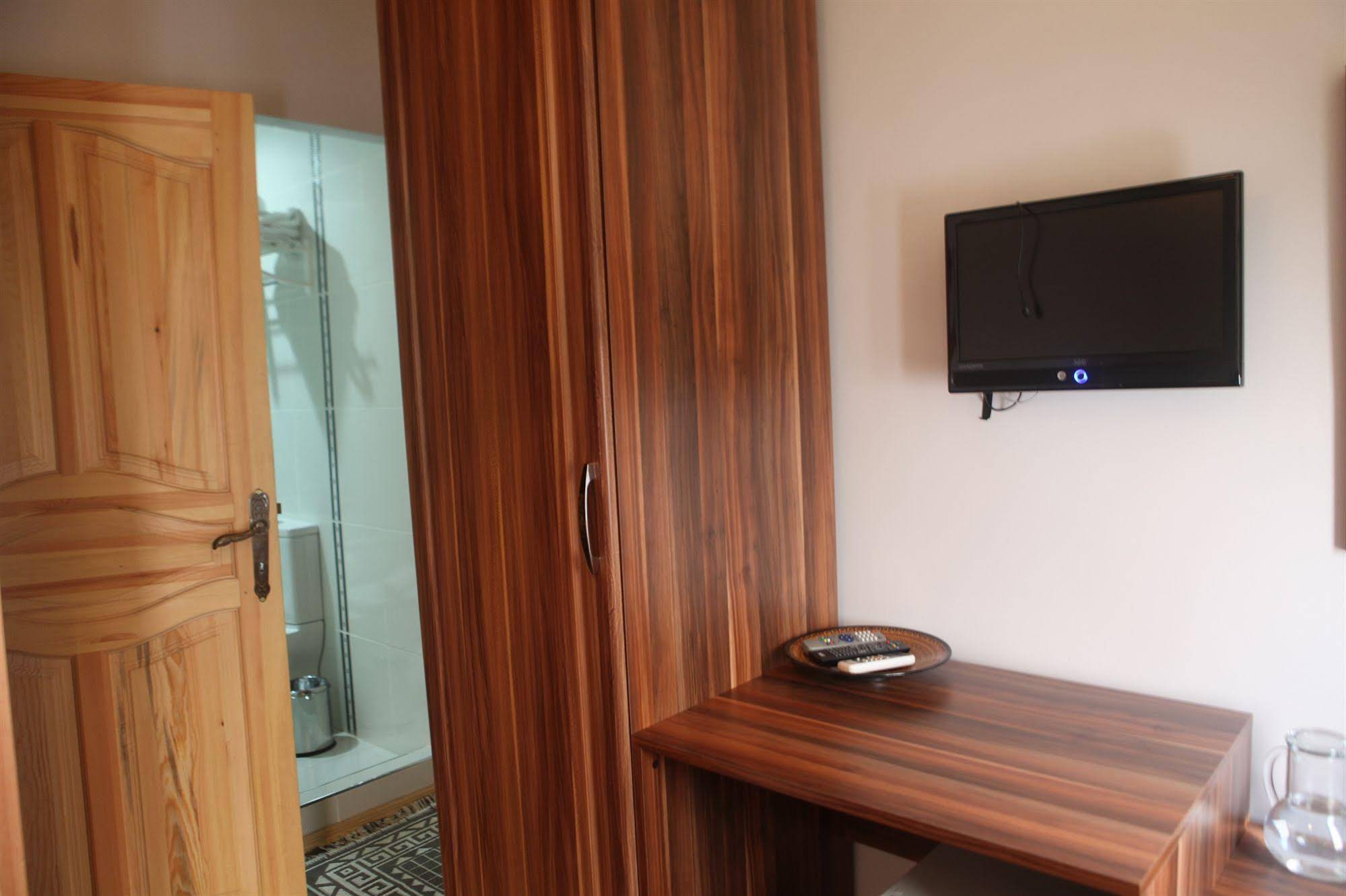 Tom Square Boutique Hotel