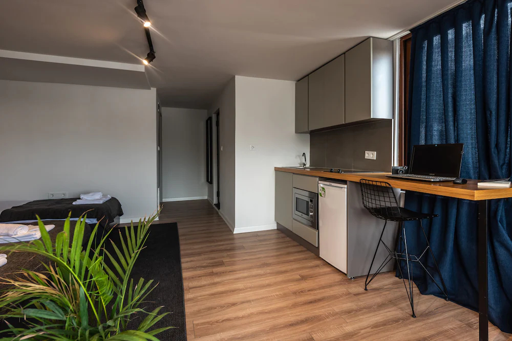 Intro Suites