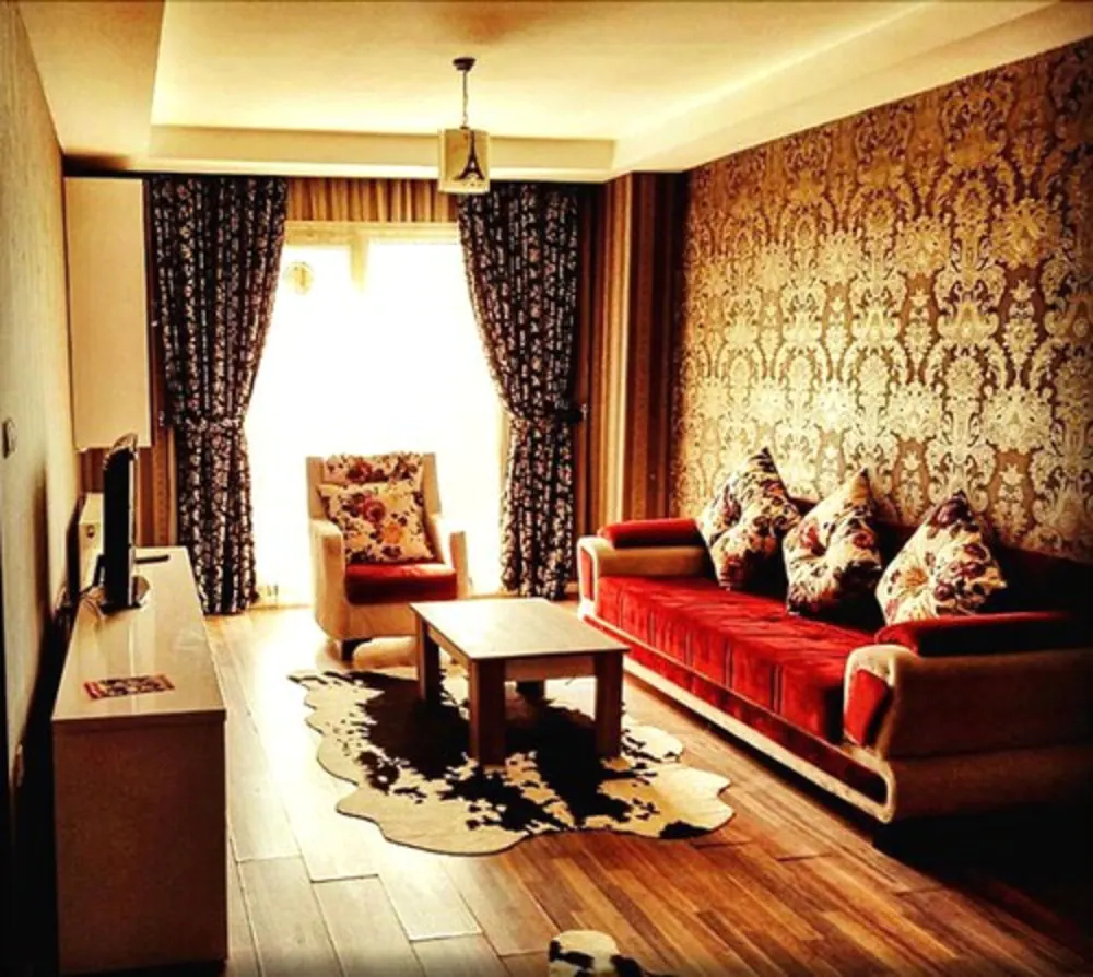 Pin Suit Istanbul