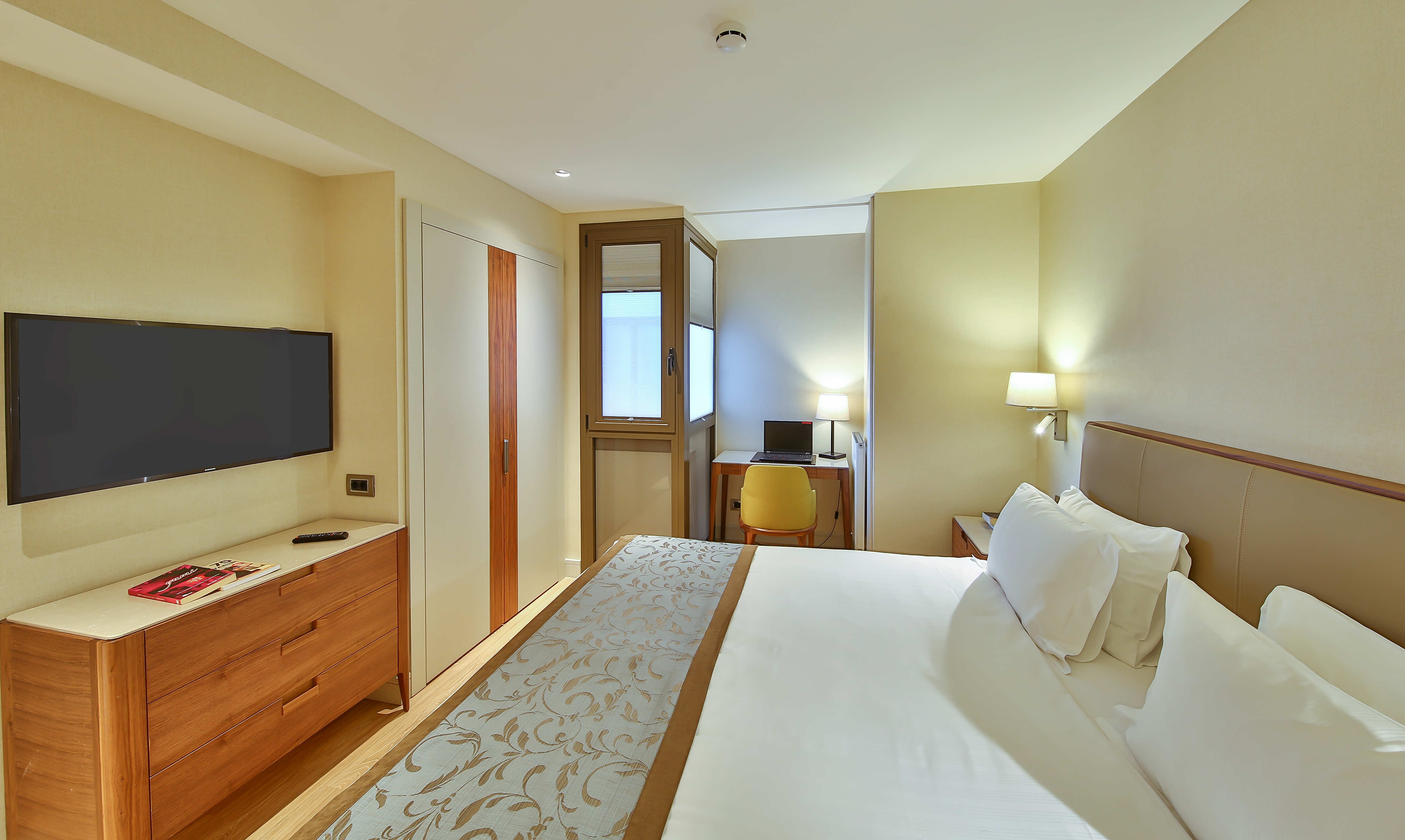 Tzl Suites