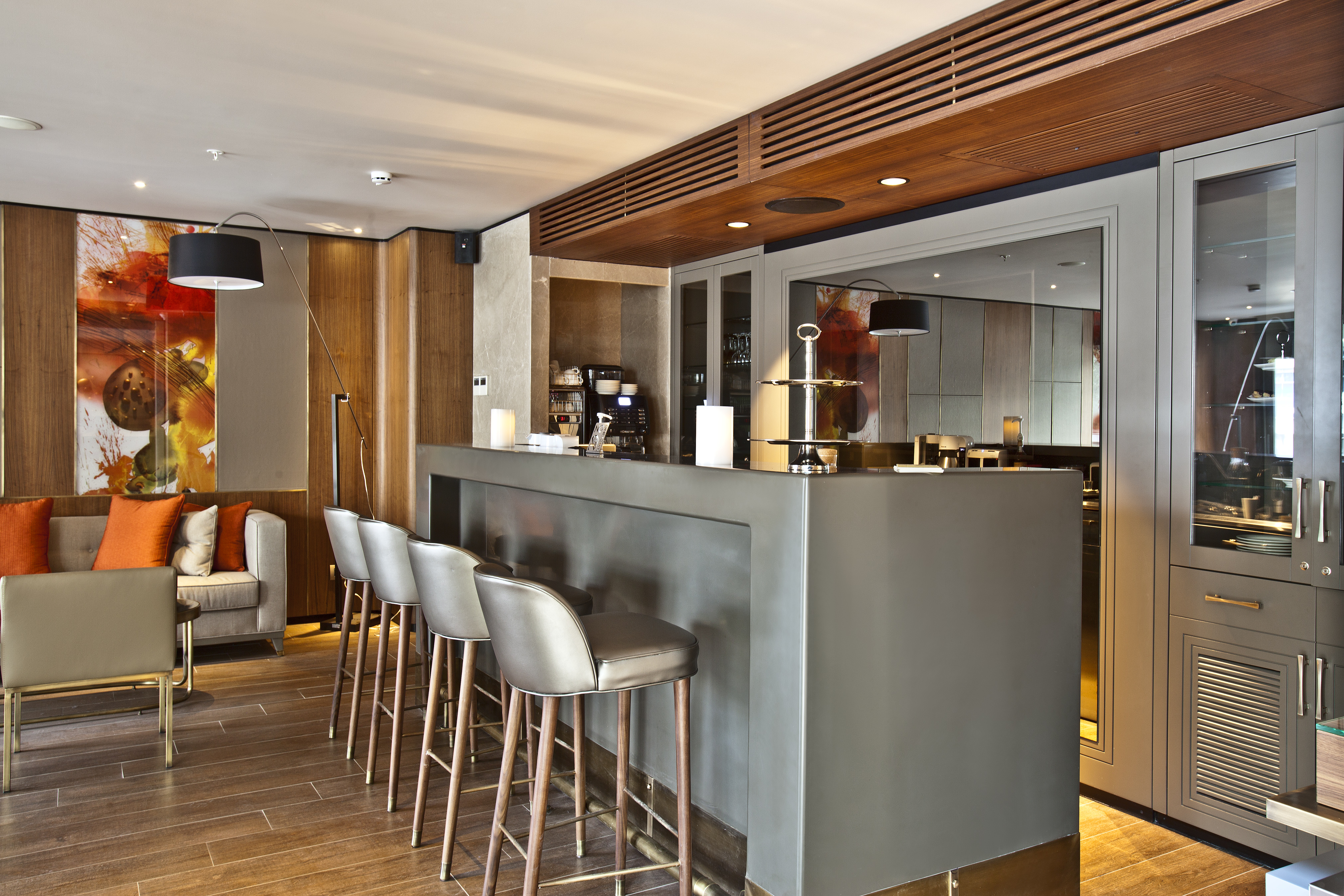 Tzl Suites